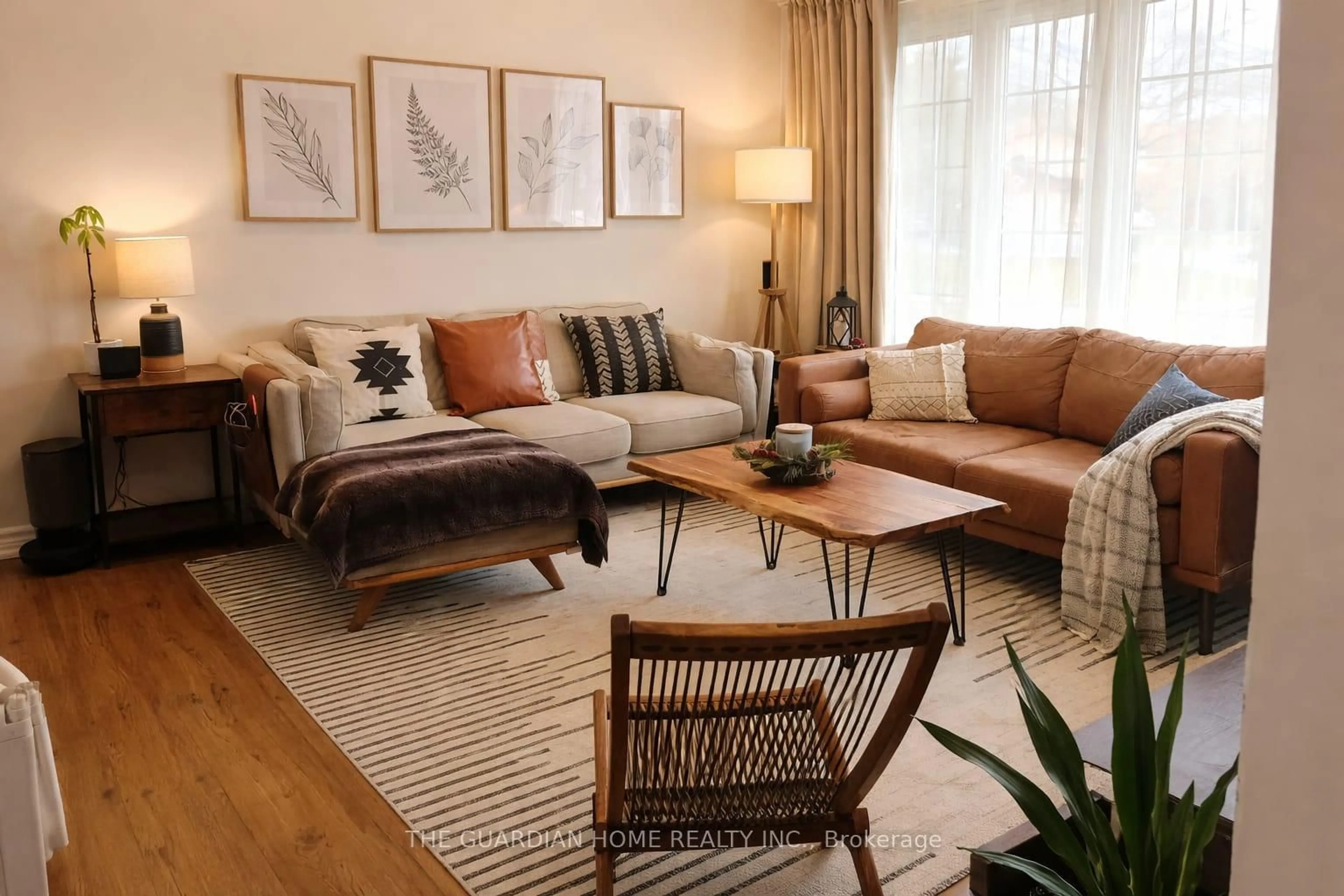 Living room with furniture, unknown for 1018 Pinetree Crt, Oshawa Ontario L1K 1P4