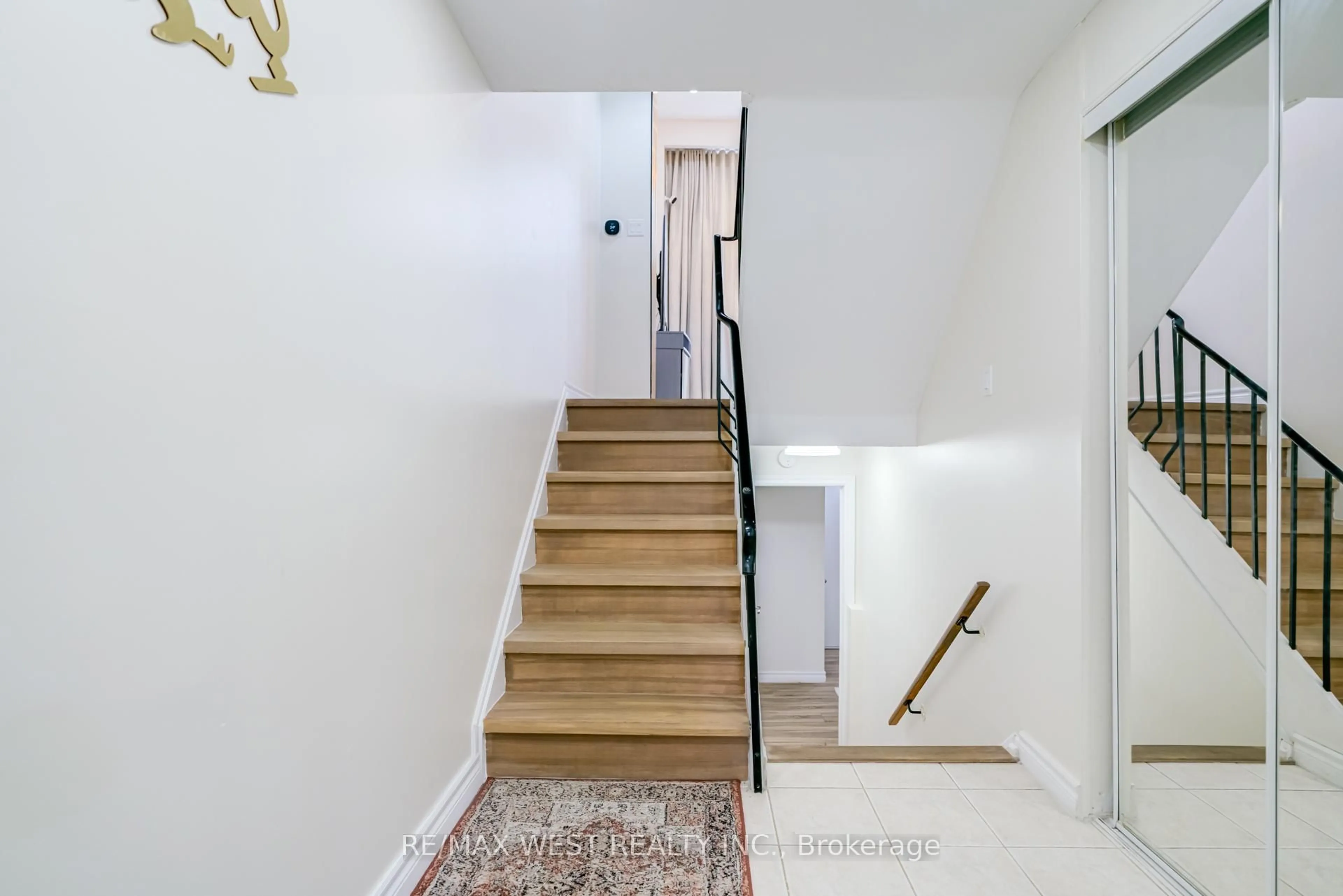 Stairs for 331 Trudelle St #43, Toronto Ontario M1J 3J9