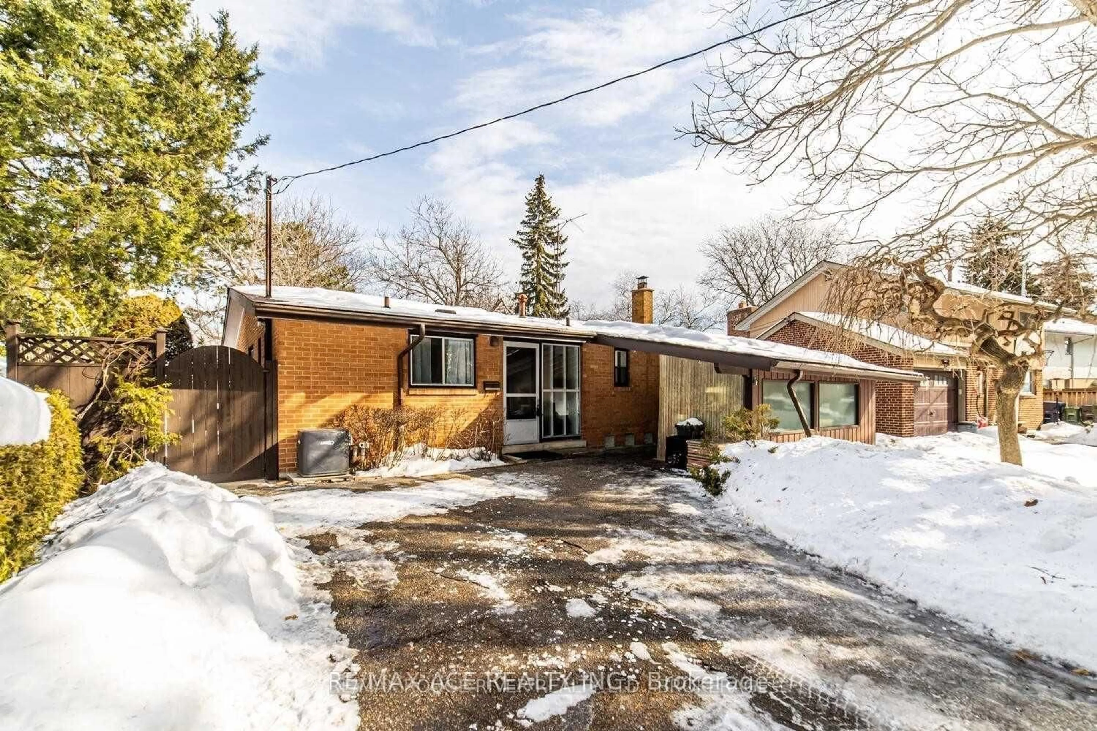 Unknown for 47 Munson Cres, Toronto Ontario M1P 3M8