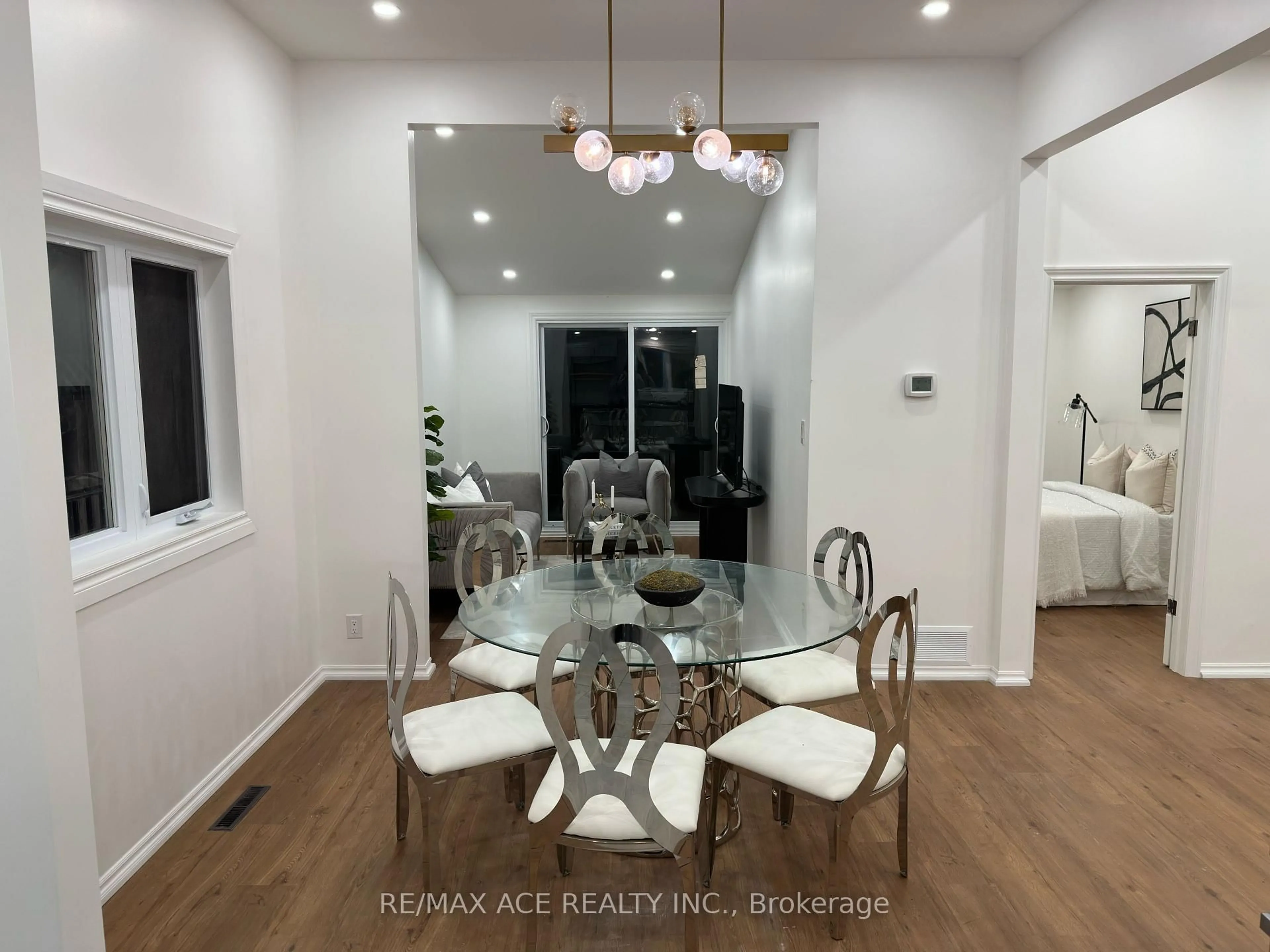 Dining room, unknown for 47 Munson Cres, Toronto Ontario M1P 3M8