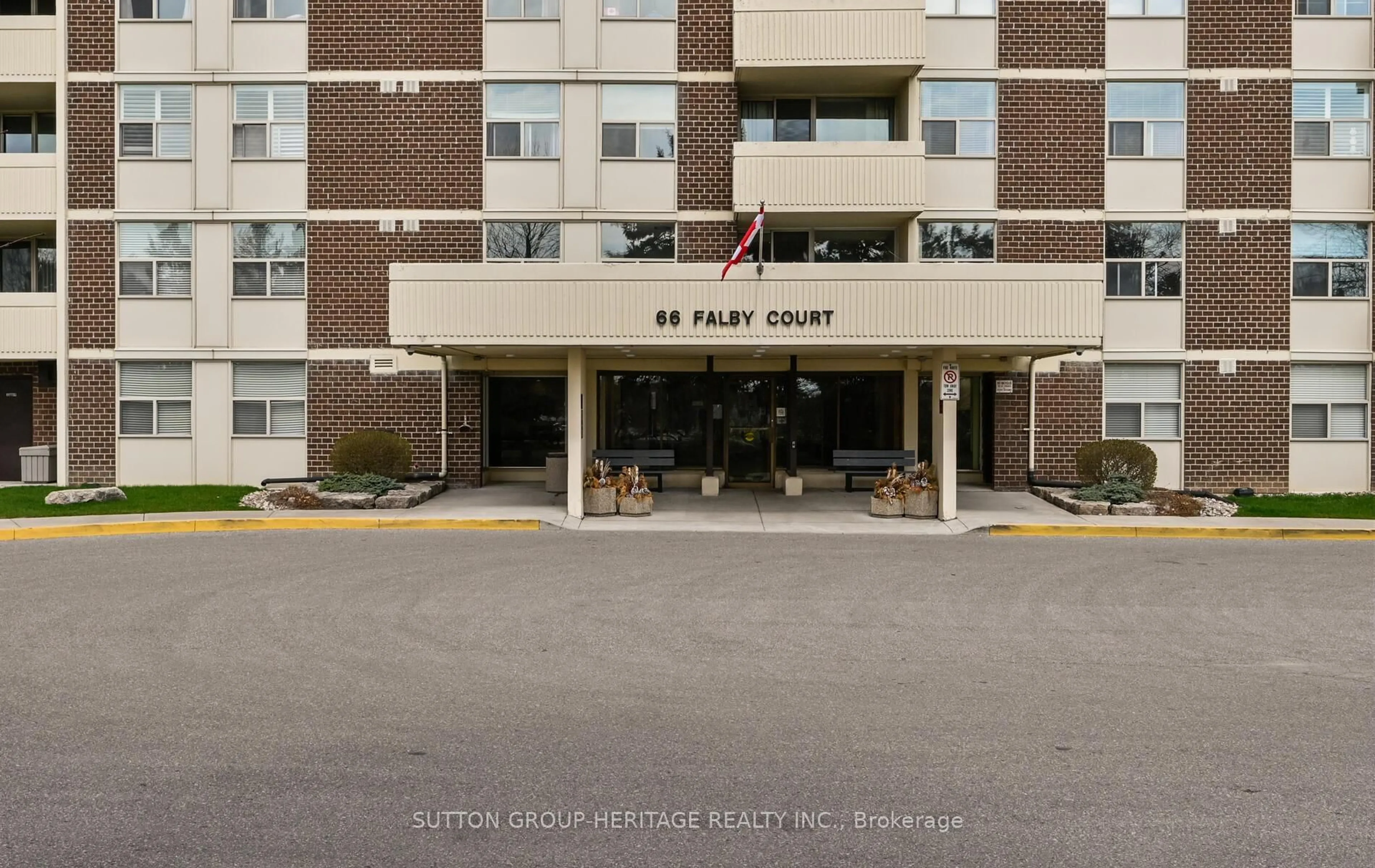 Indoor foyer for 66 Falby Crt #1604, Ajax Ontario L1S 3L2