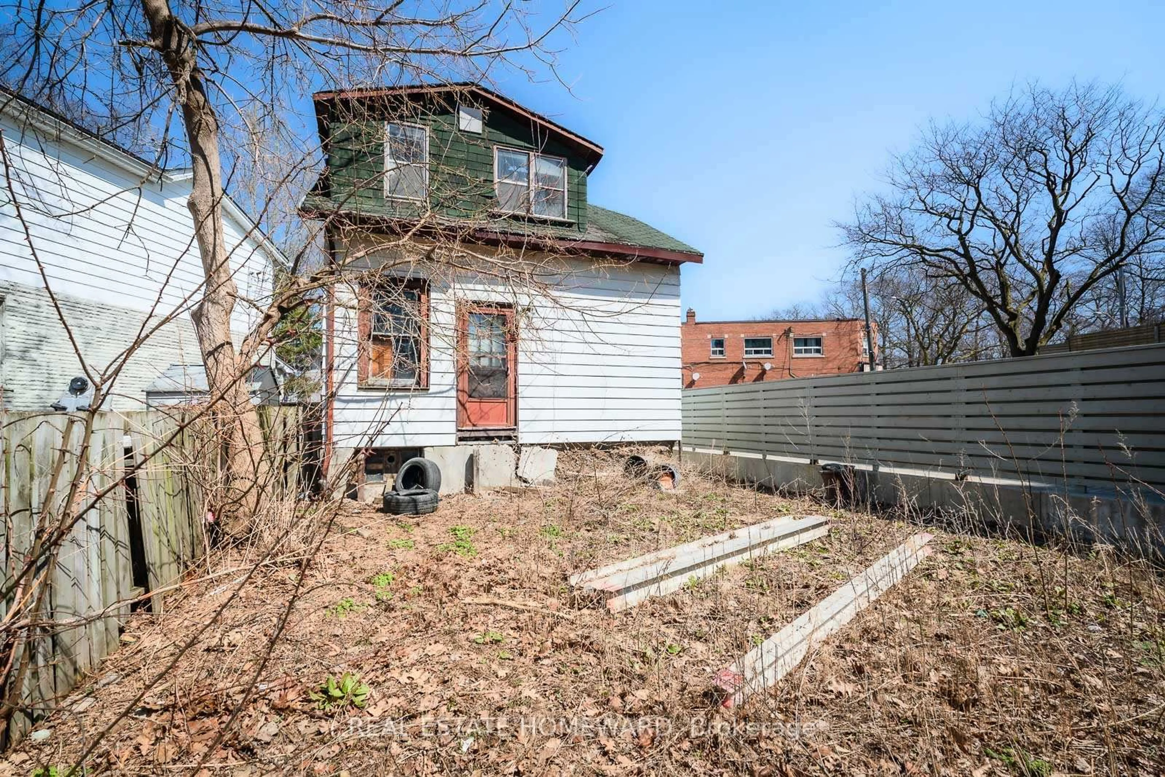 Unknown for 142 Audrey Ave, Toronto Ontario M1N 2Y1