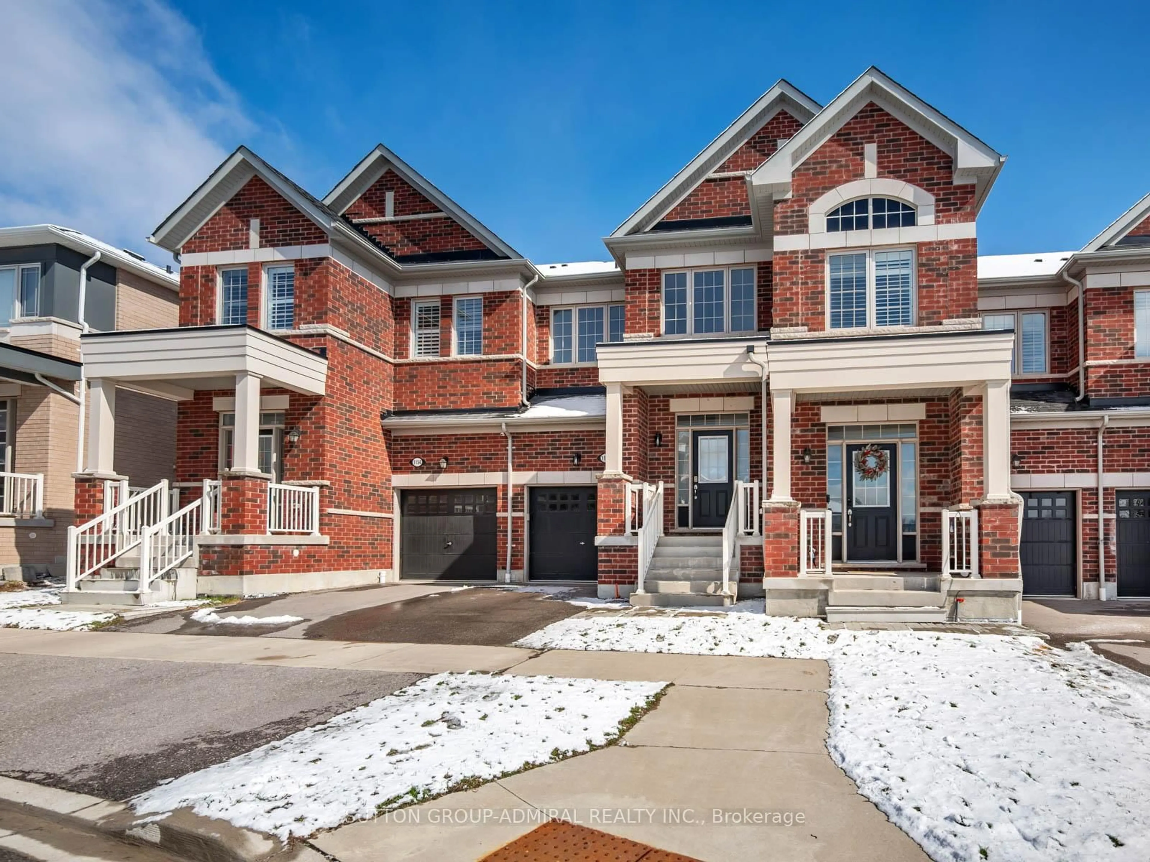 Home with brick exterior material, street for 1152 Sepia Sq, Pickering Ontario L1X 0H1