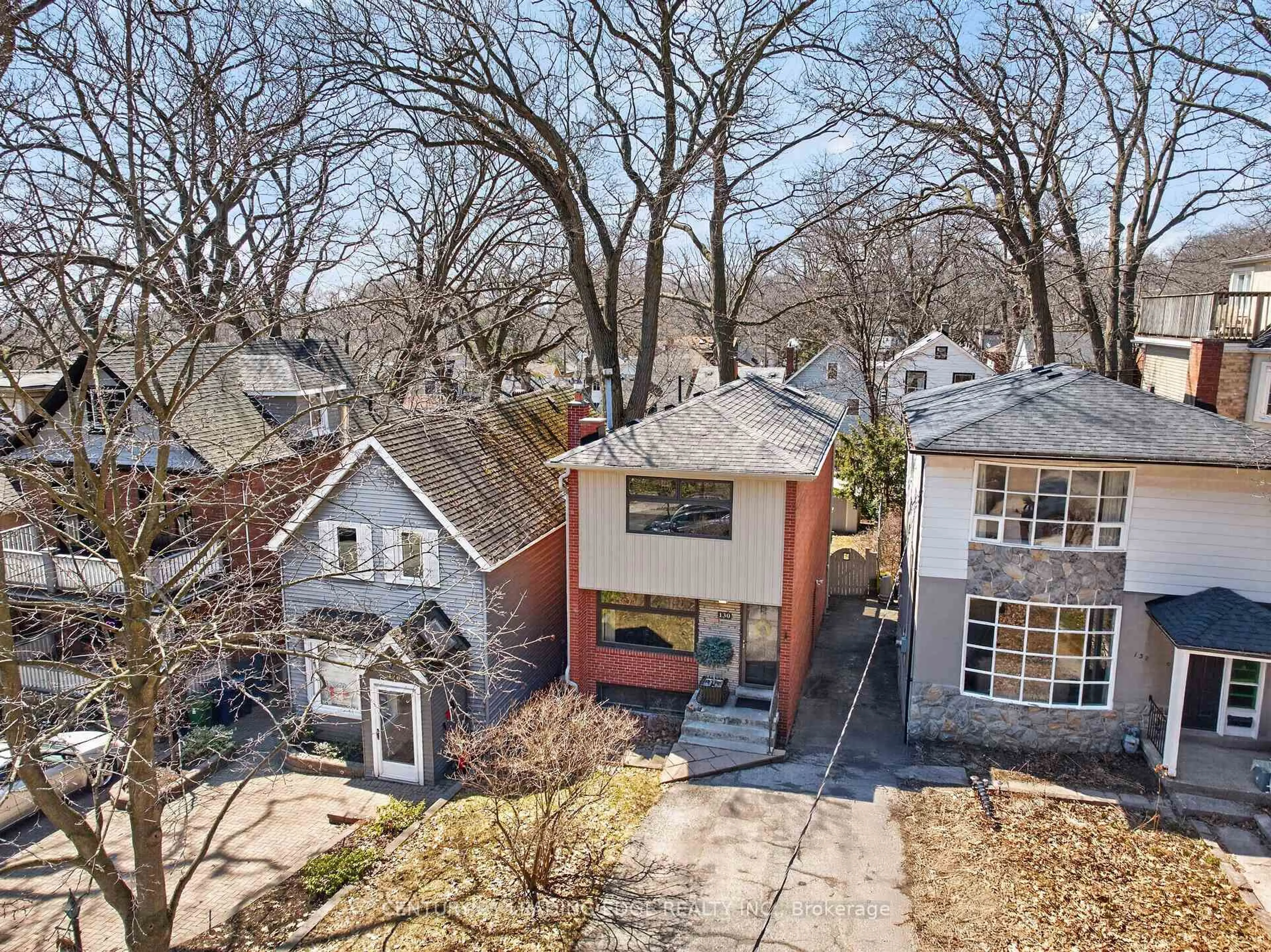 A pic from outside/outdoor area/front of a property/back of a property/a pic from drone, street for 130 Silver Birch Ave, Toronto Ontario M4E 3L4