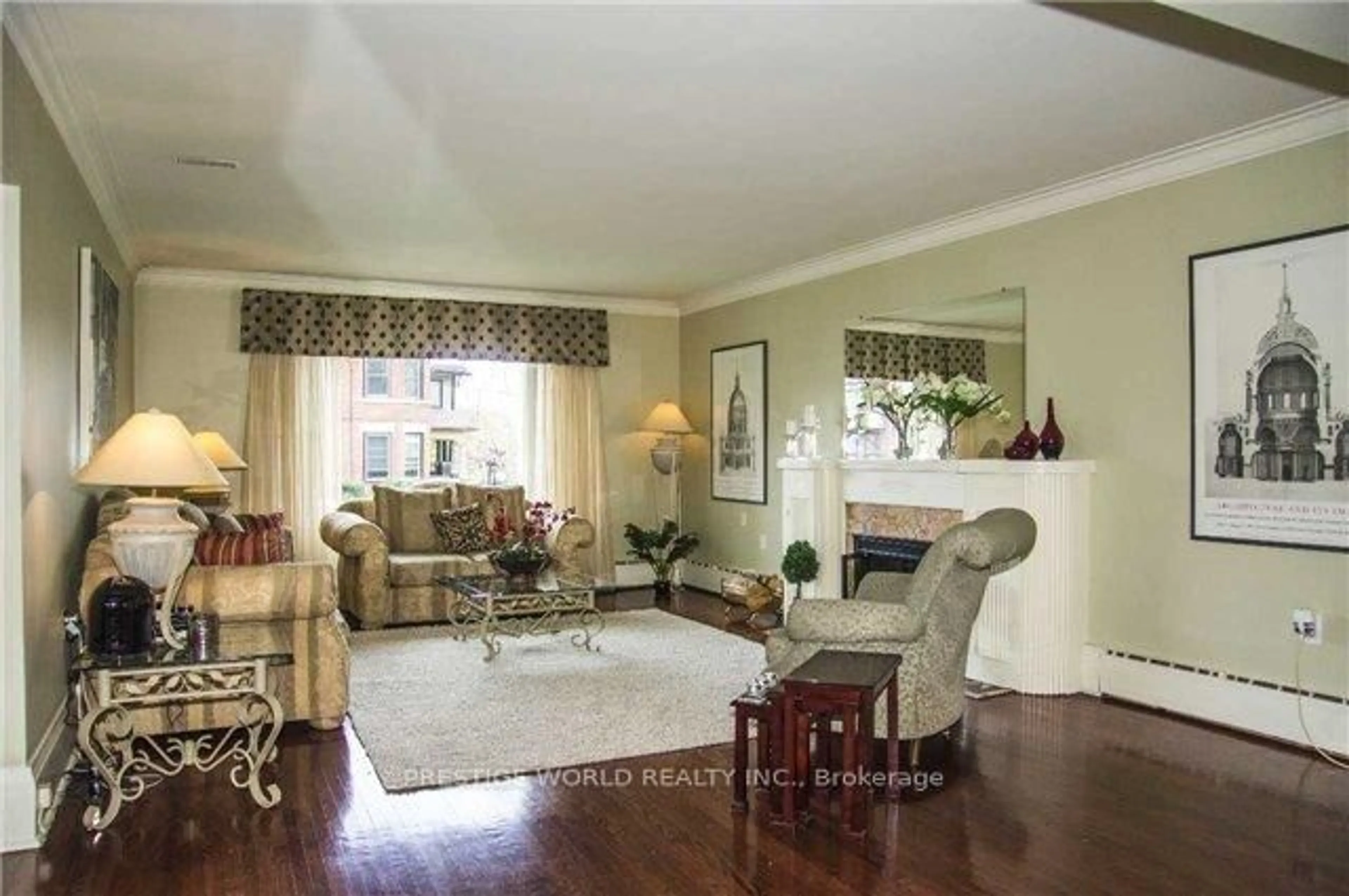 Living room with furniture, unknown for 32 Playter Cres, Toronto Ontario M4K 1S3