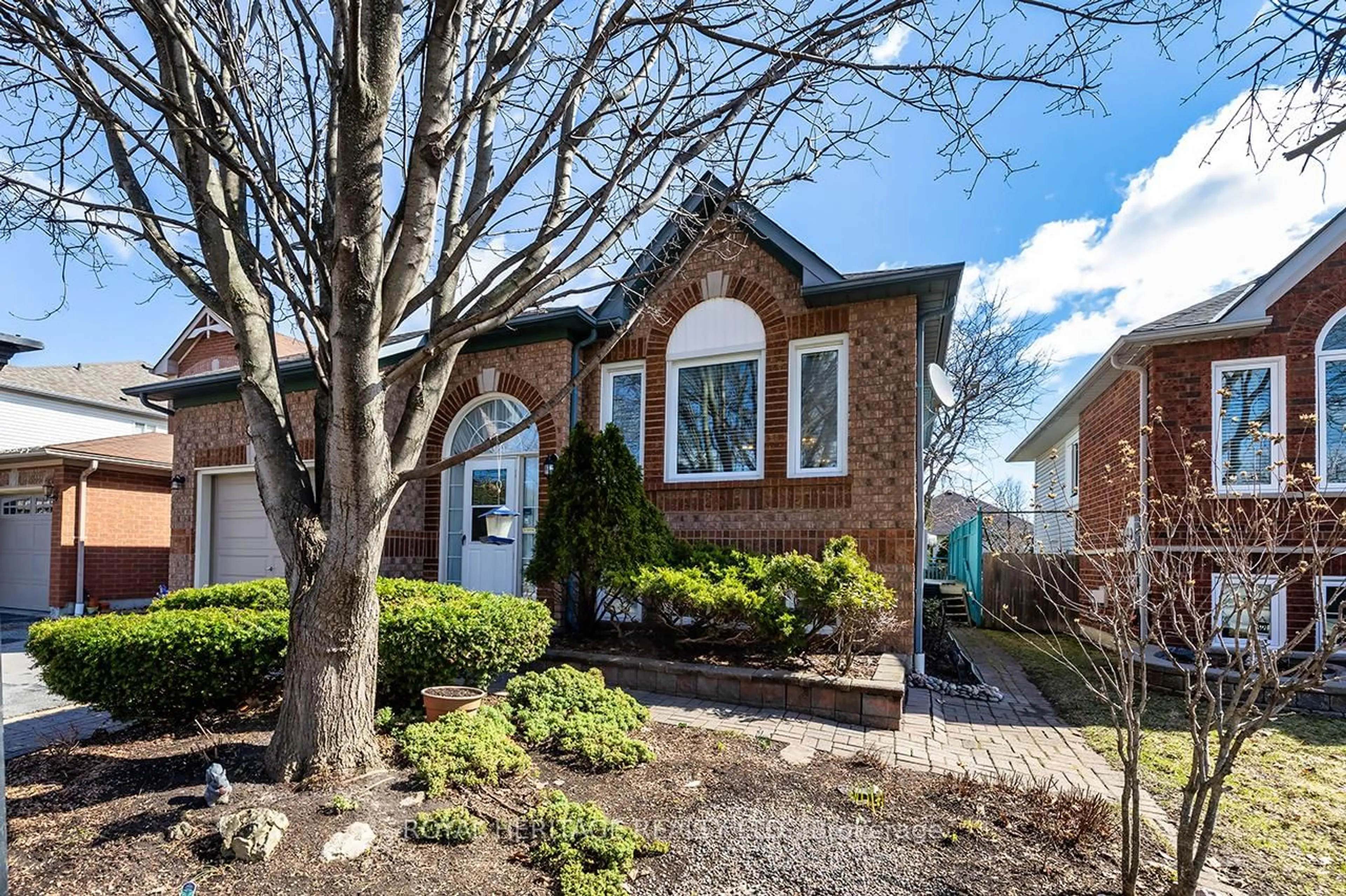 Home with brick exterior material, street for 31 Thames Dr, Whitby Ontario L1R 2M2