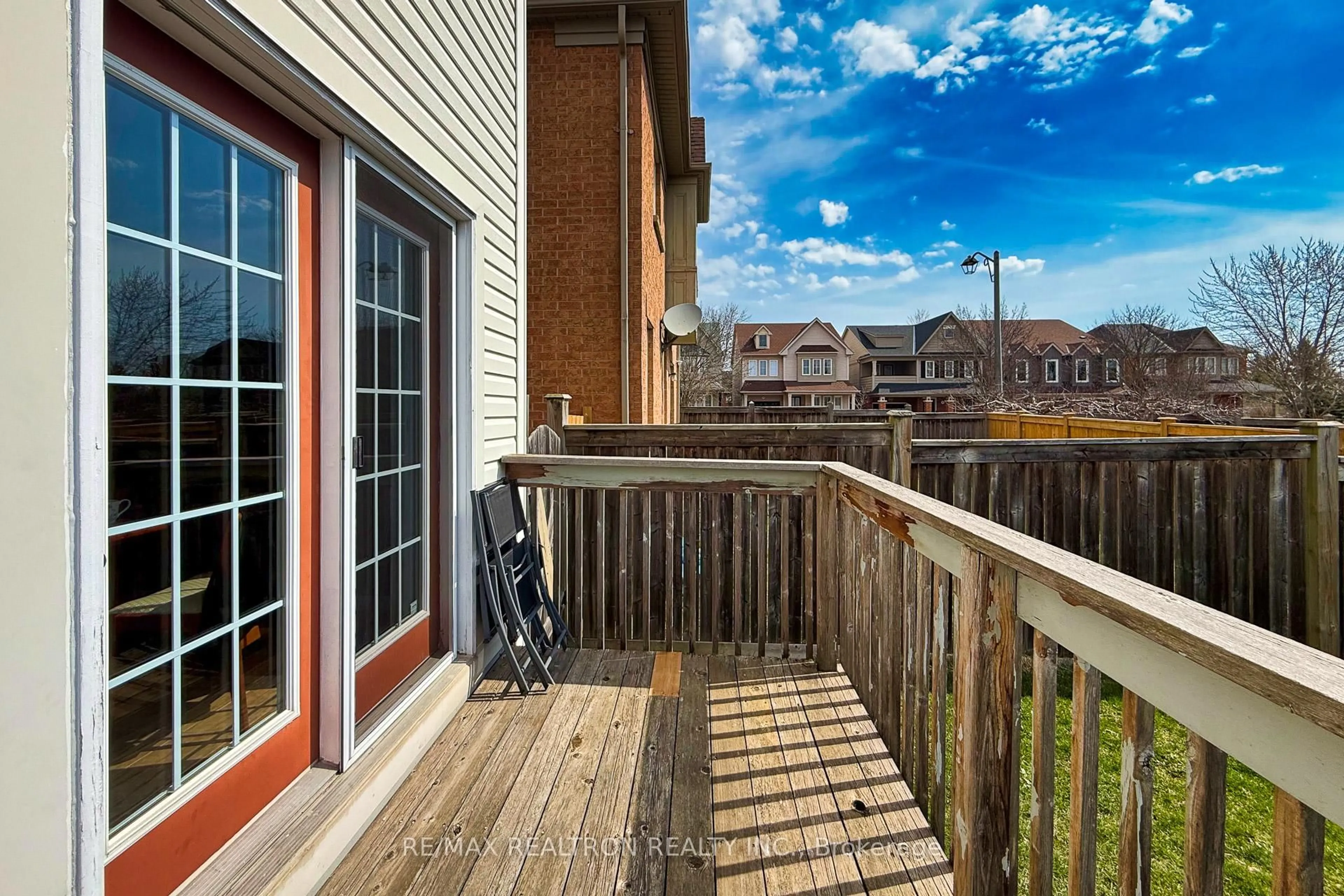 Patio, water/lake/river/ocean view for 1868 Secretariat Pl, Oshawa Ontario L1L 1C8