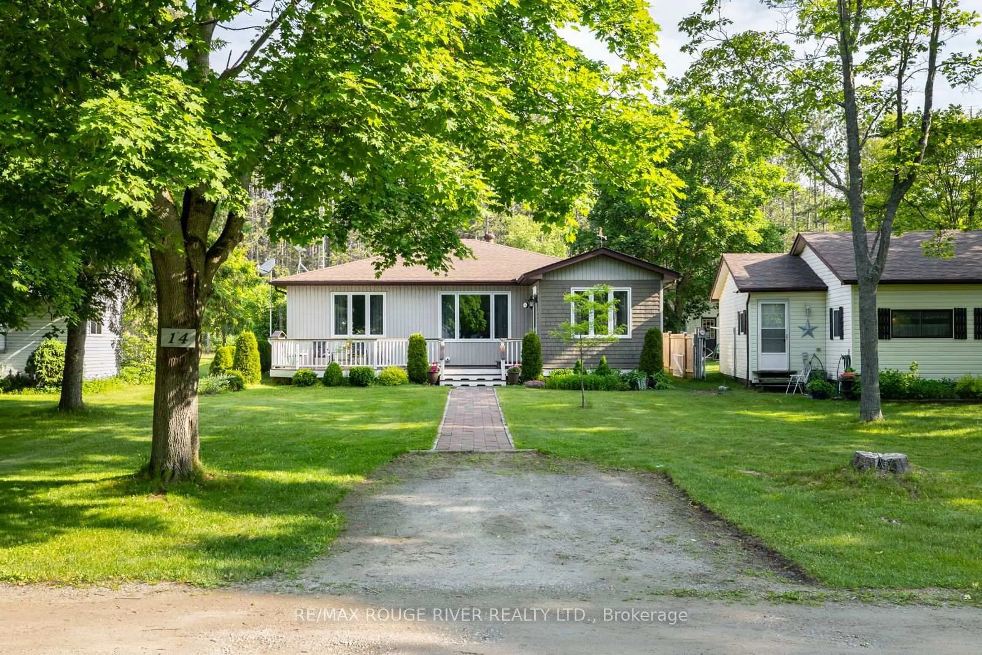 A pic from outside/outdoor area/front of a property/back of a property/a pic from drone, street for 10126 Longsault Rd #14, Clarington Ontario L0B 1J0