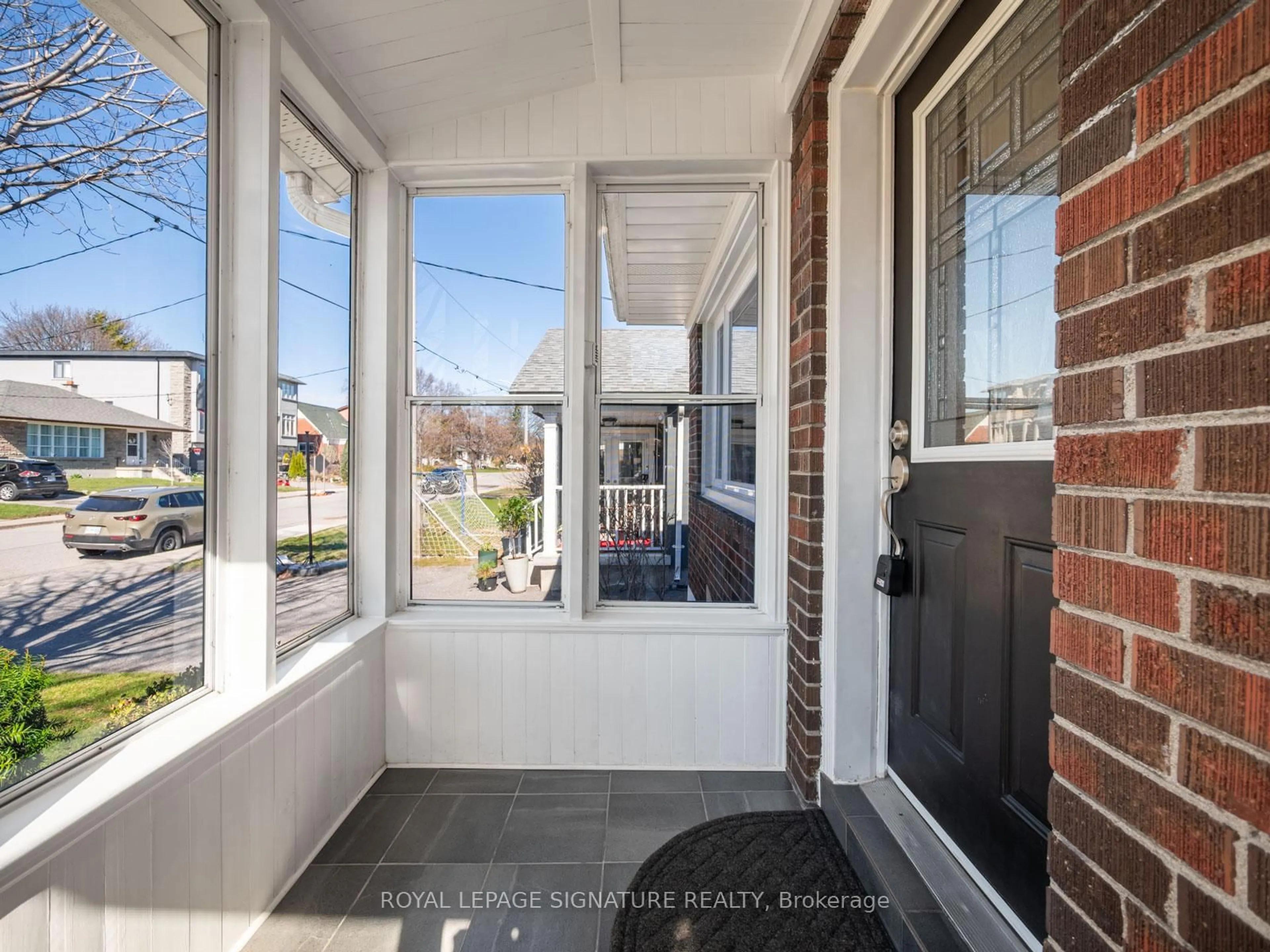 Indoor entryway for 65 Galbraith Ave, Toronto Ontario M4B 2B6