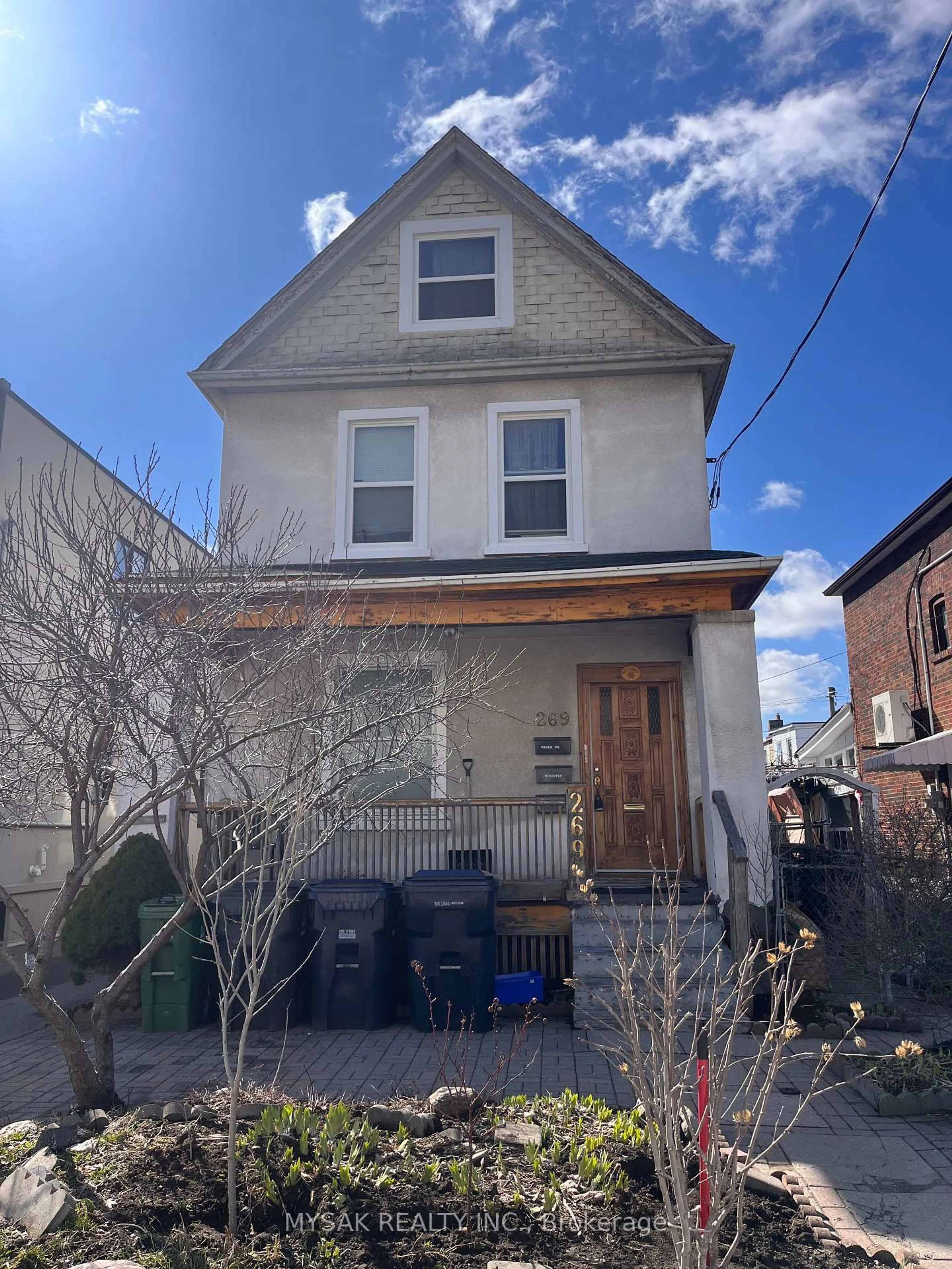 Unknown for 269 Sammon Ave, Toronto Ontario M4J 1Z8