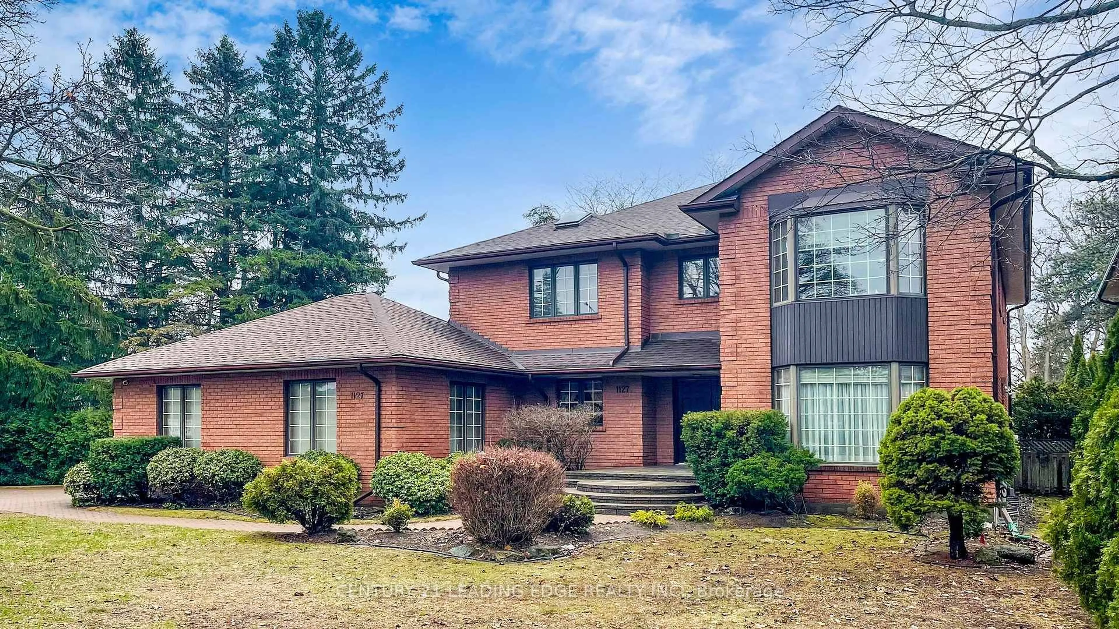 Home with brick exterior material, street for 1127 OSHAWA Blvd, Oshawa Ontario L1G 5W2