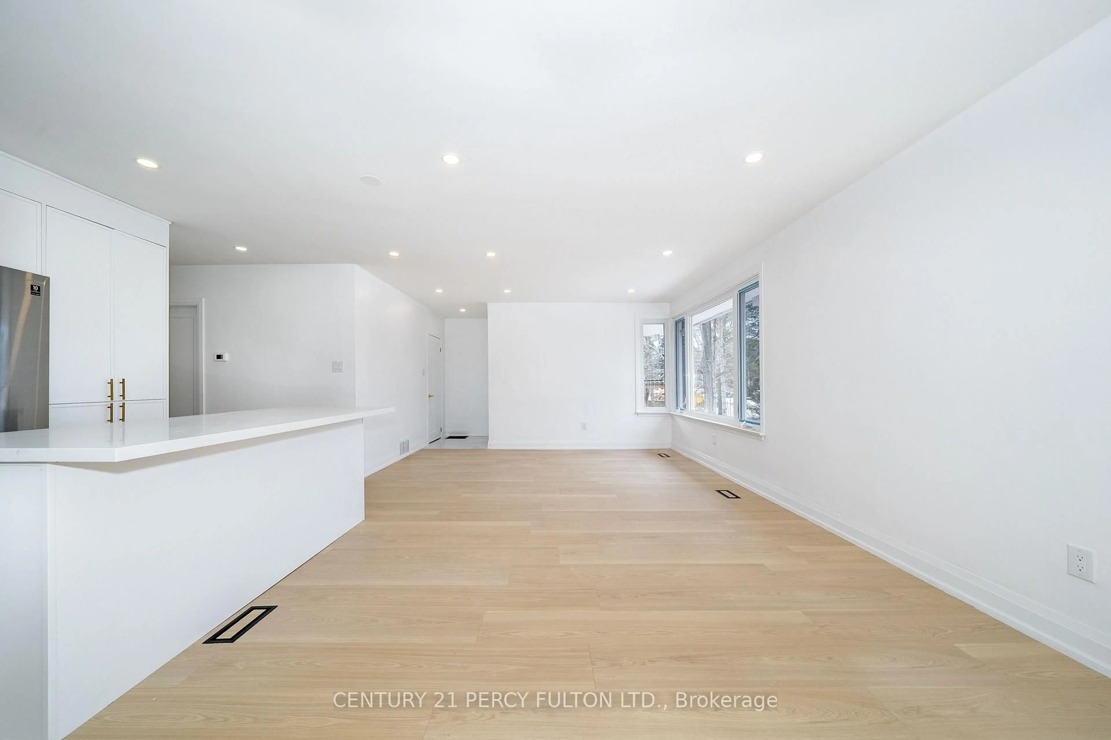 Unknown for 49 Amiens Rd, Toronto Ontario M1E 3S7