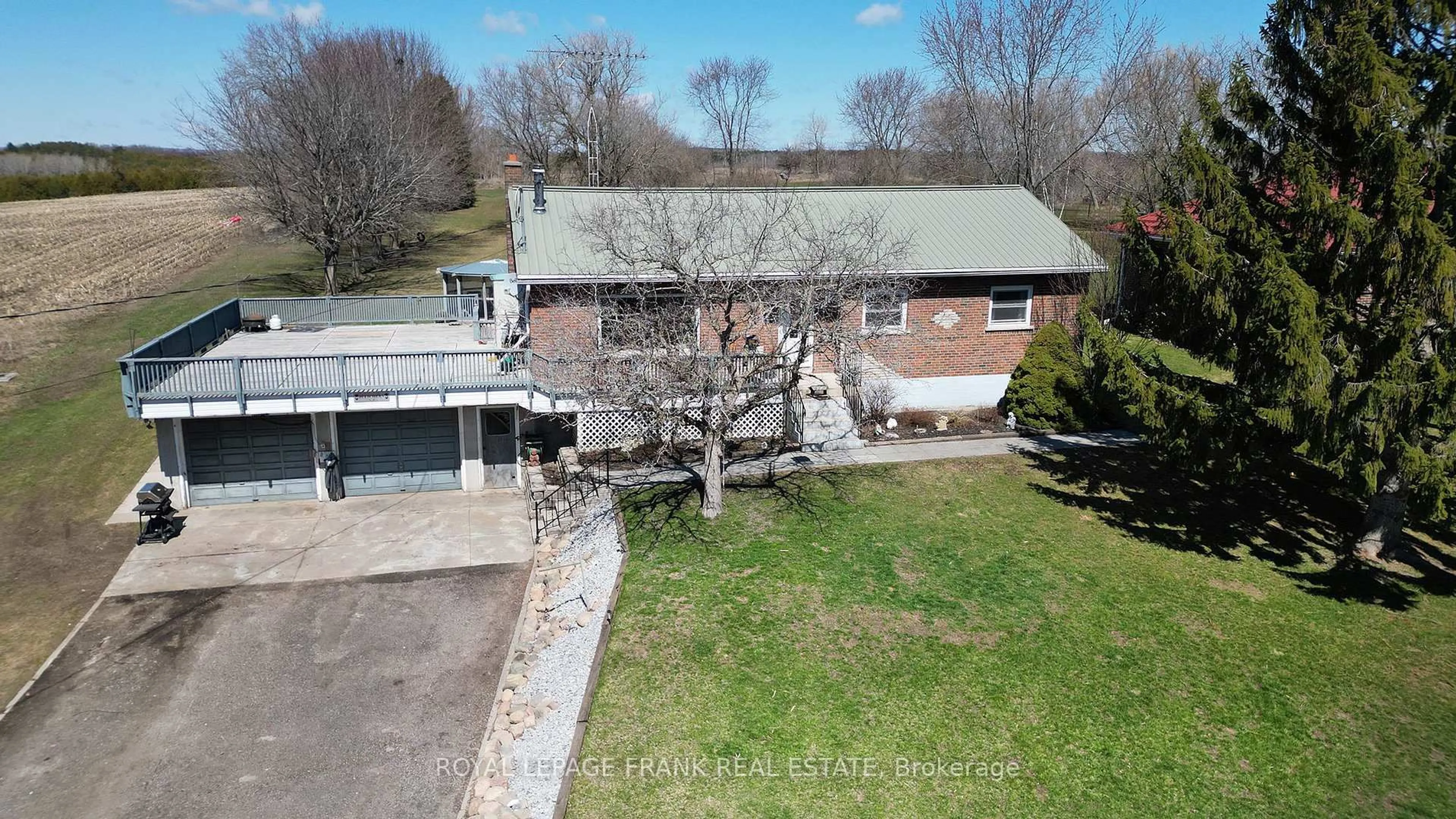 A pic from outside/outdoor area/front of a property/back of a property/a pic from drone, building for 3778 Highway 2 Rd, Clarington Ontario L1B 0P4