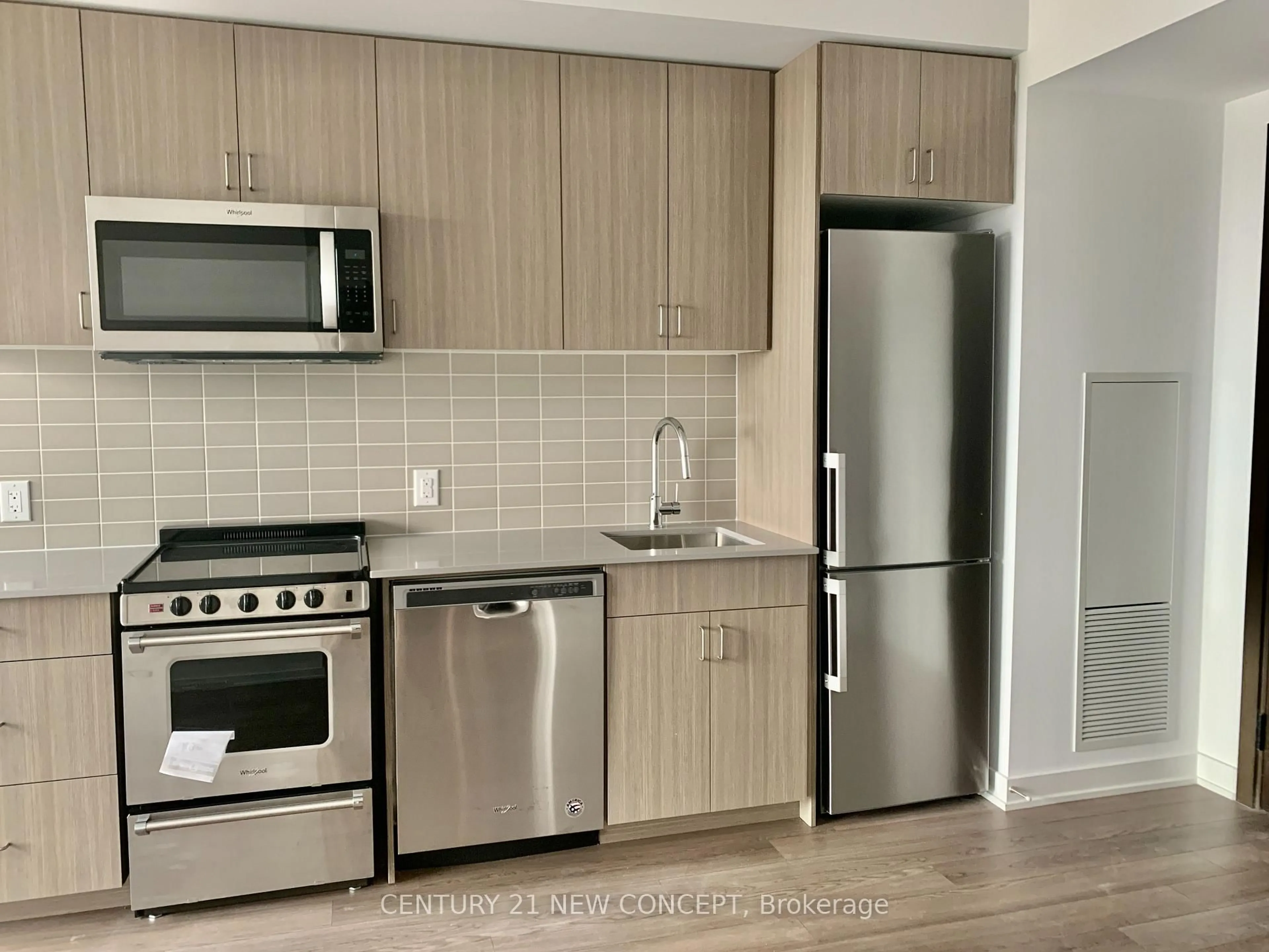 Standard kitchen, wood/laminate floor for 2799 Kingston Rd #512, Toronto Ontario M1M 0E3