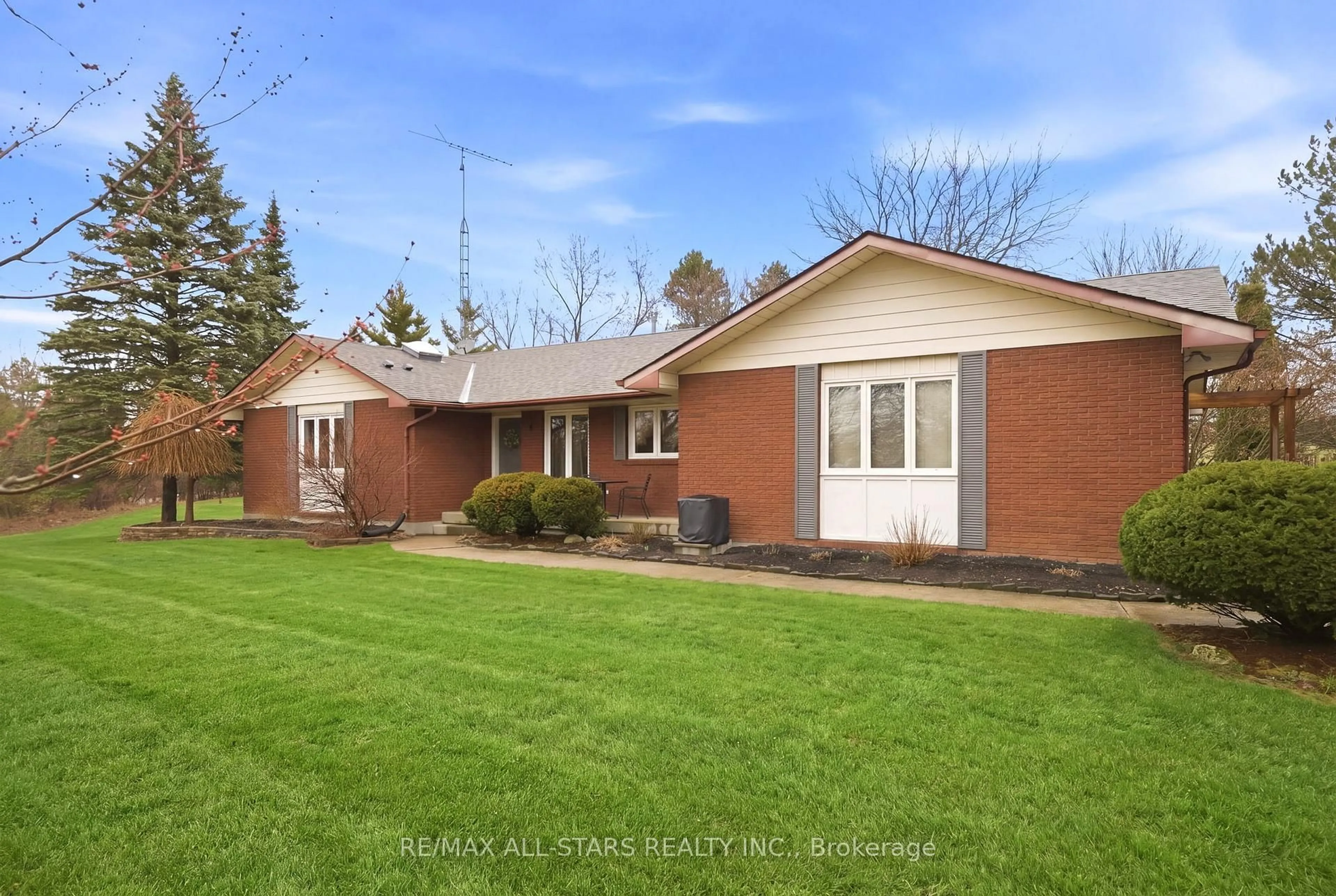 Home with brick exterior material, street for 2407 Ashbridge Rd, Scugog Ontario L9L 1B4