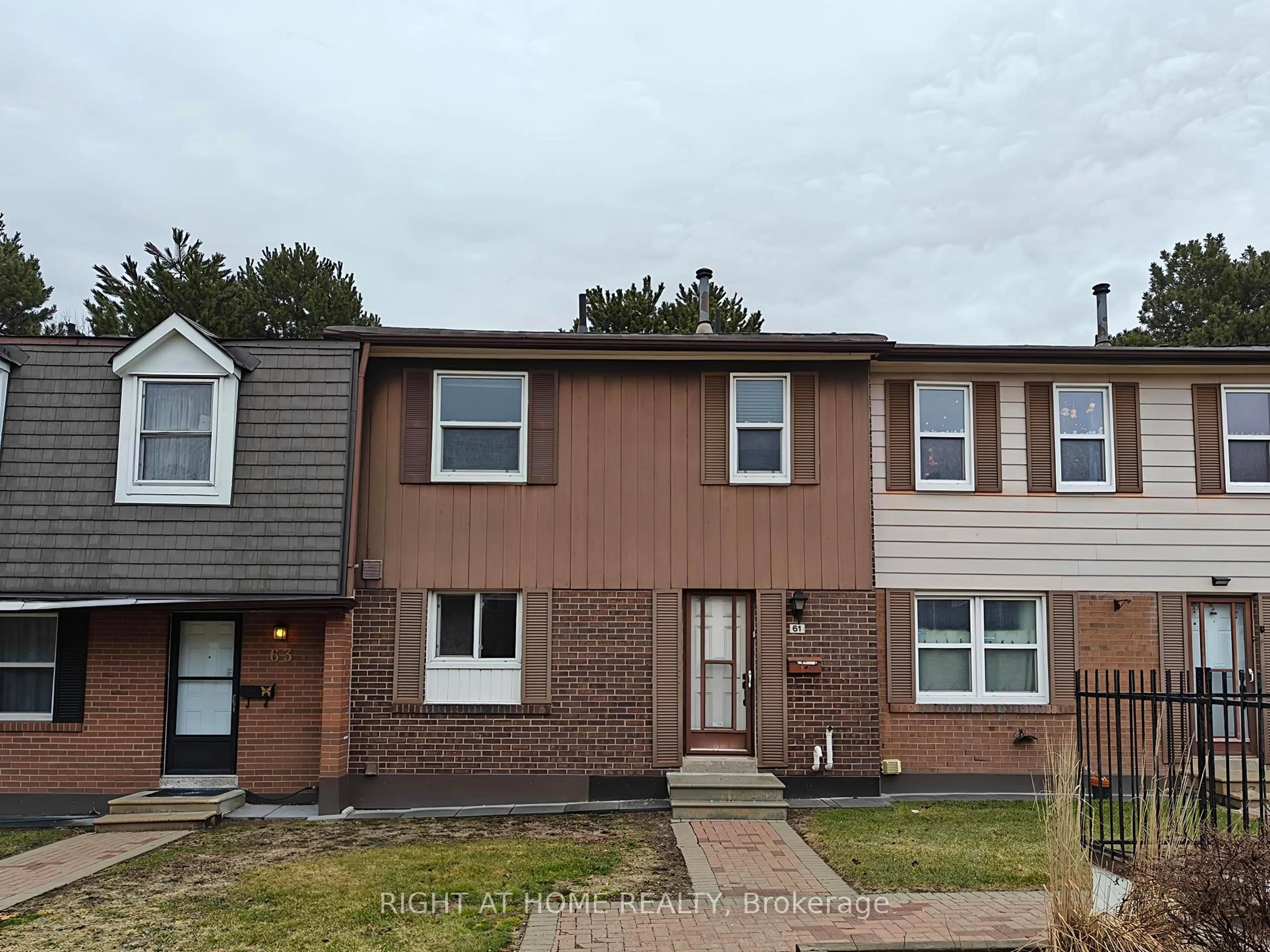 Unknown for 15 Brimwood Blvd #61, Toronto Ontario M1V 1E1