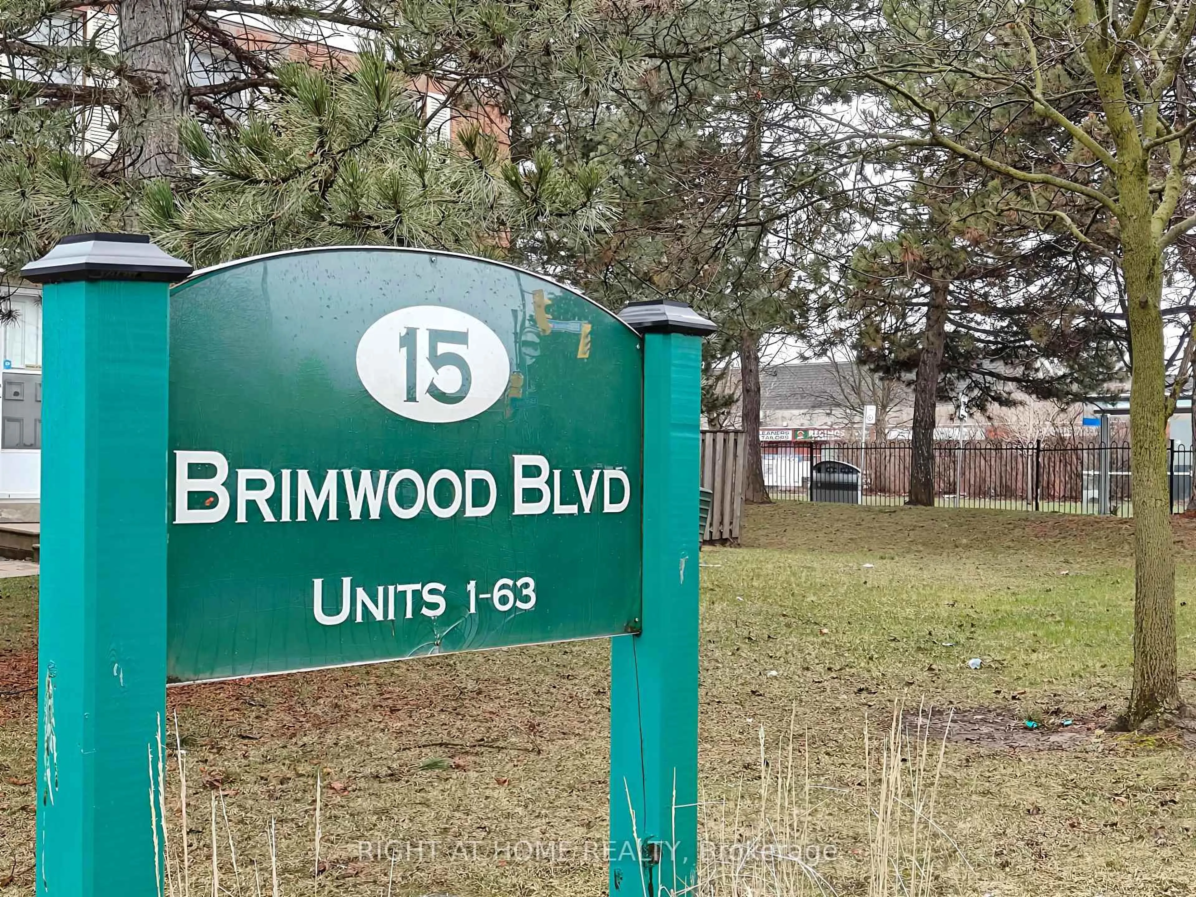 Unknown for 15 Brimwood Blvd #61, Toronto Ontario M1V 1E1