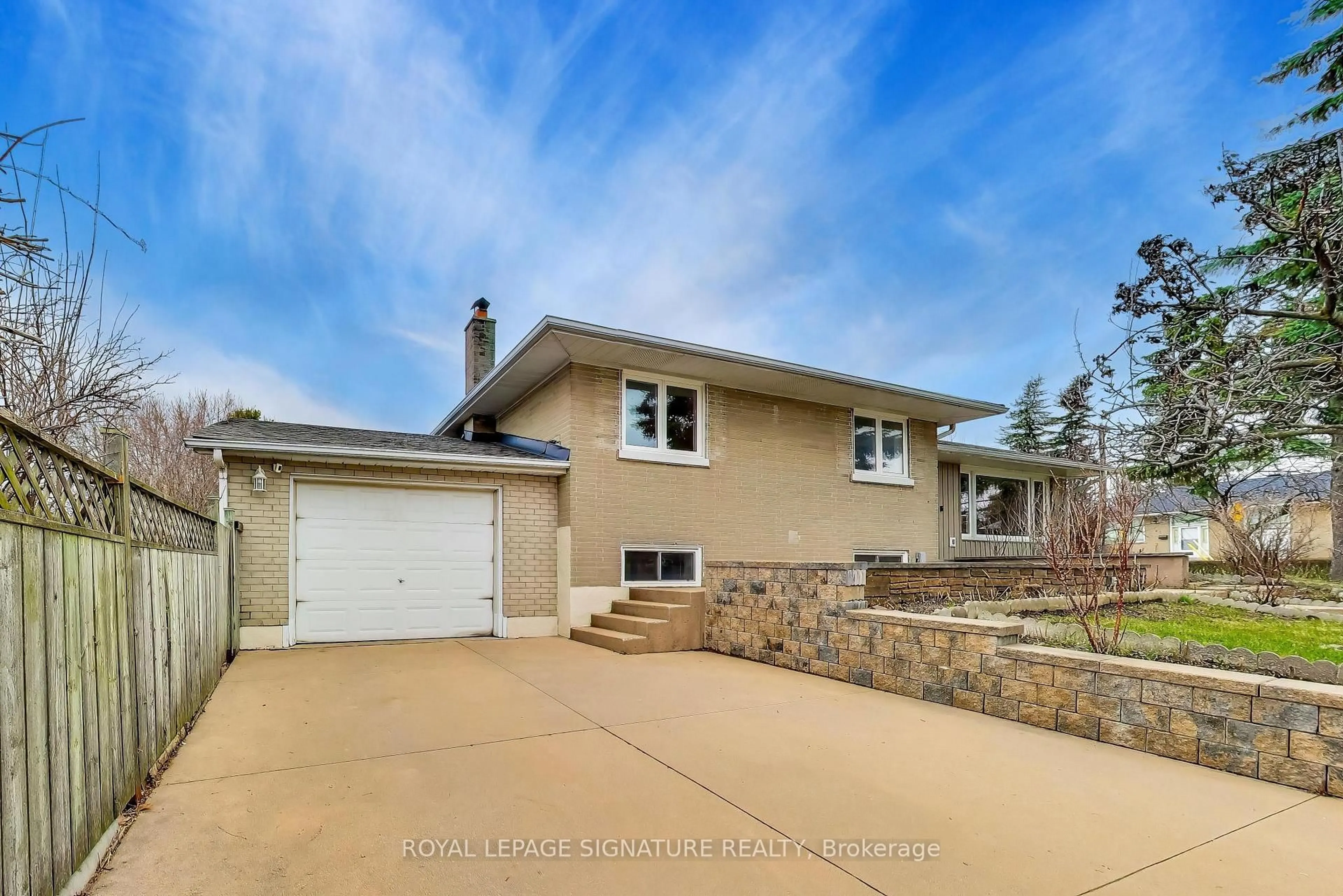 Unknown for 1 Charlemont Cres, Toronto Ontario M1T 1M3