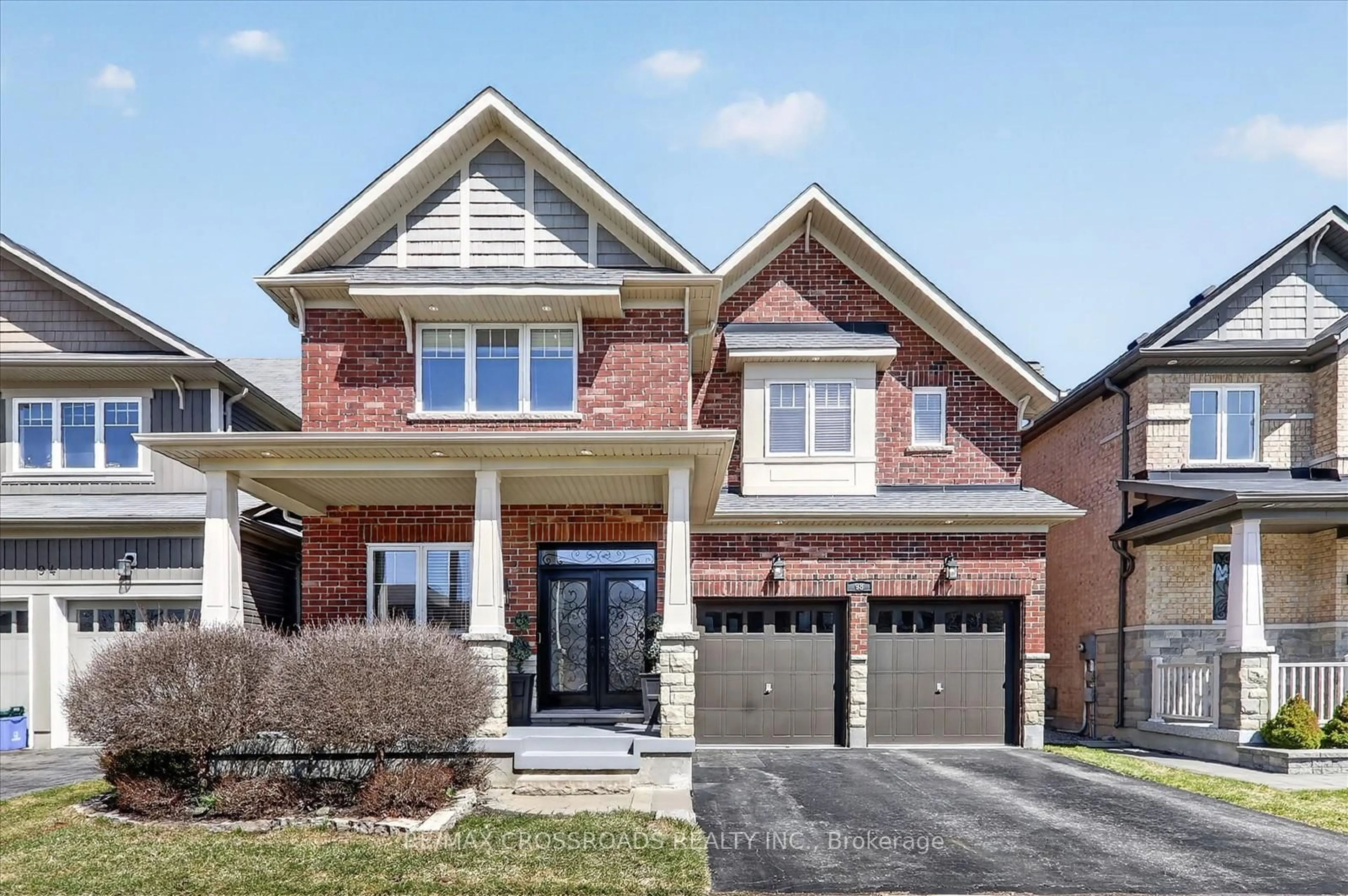 Home with brick exterior material, street for 98 Britannia Ave, Oshawa Ontario L1L 0E8