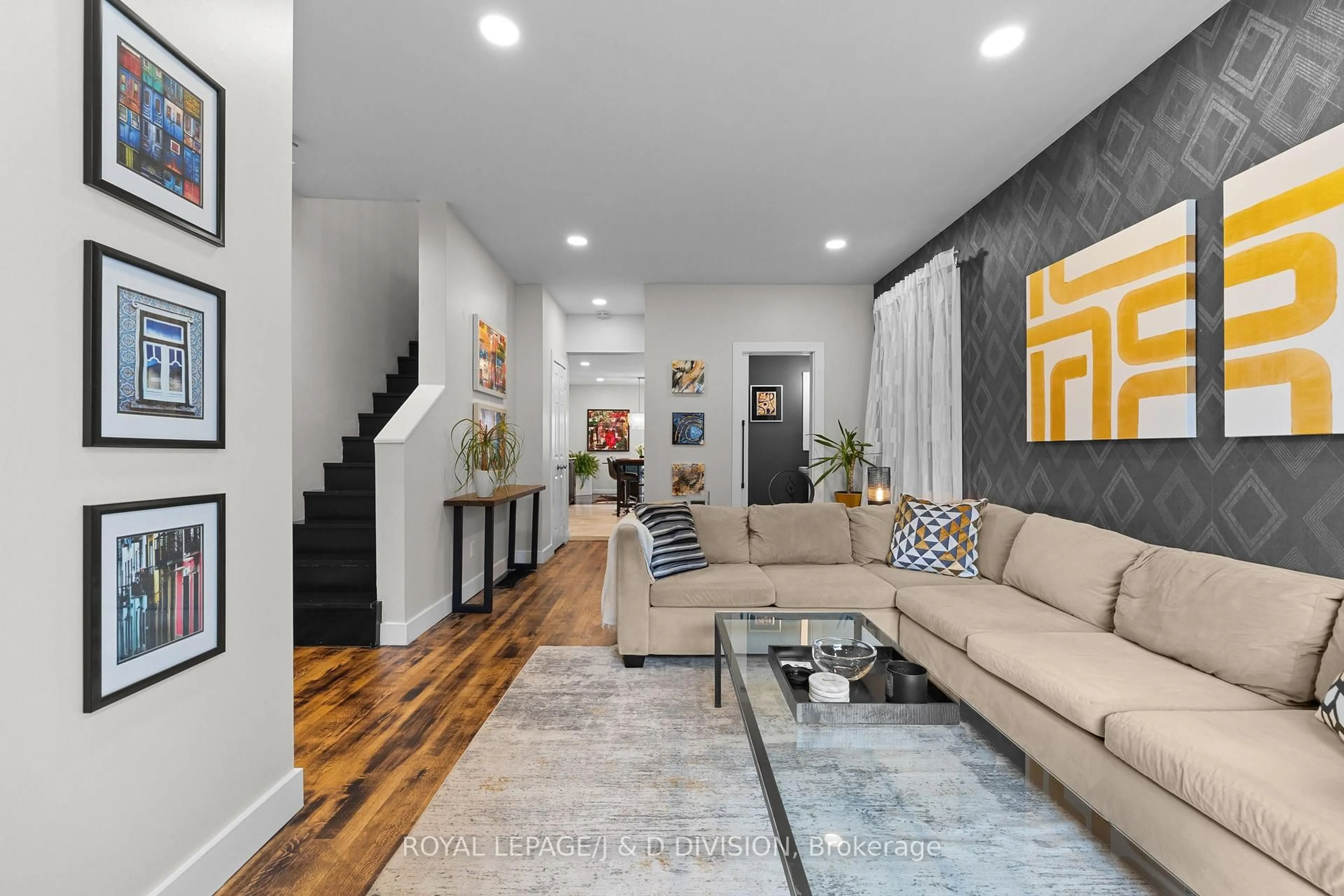 Living room with furniture, unknown for 71 Madelaine Ave, Toronto Ontario M1L 2X6