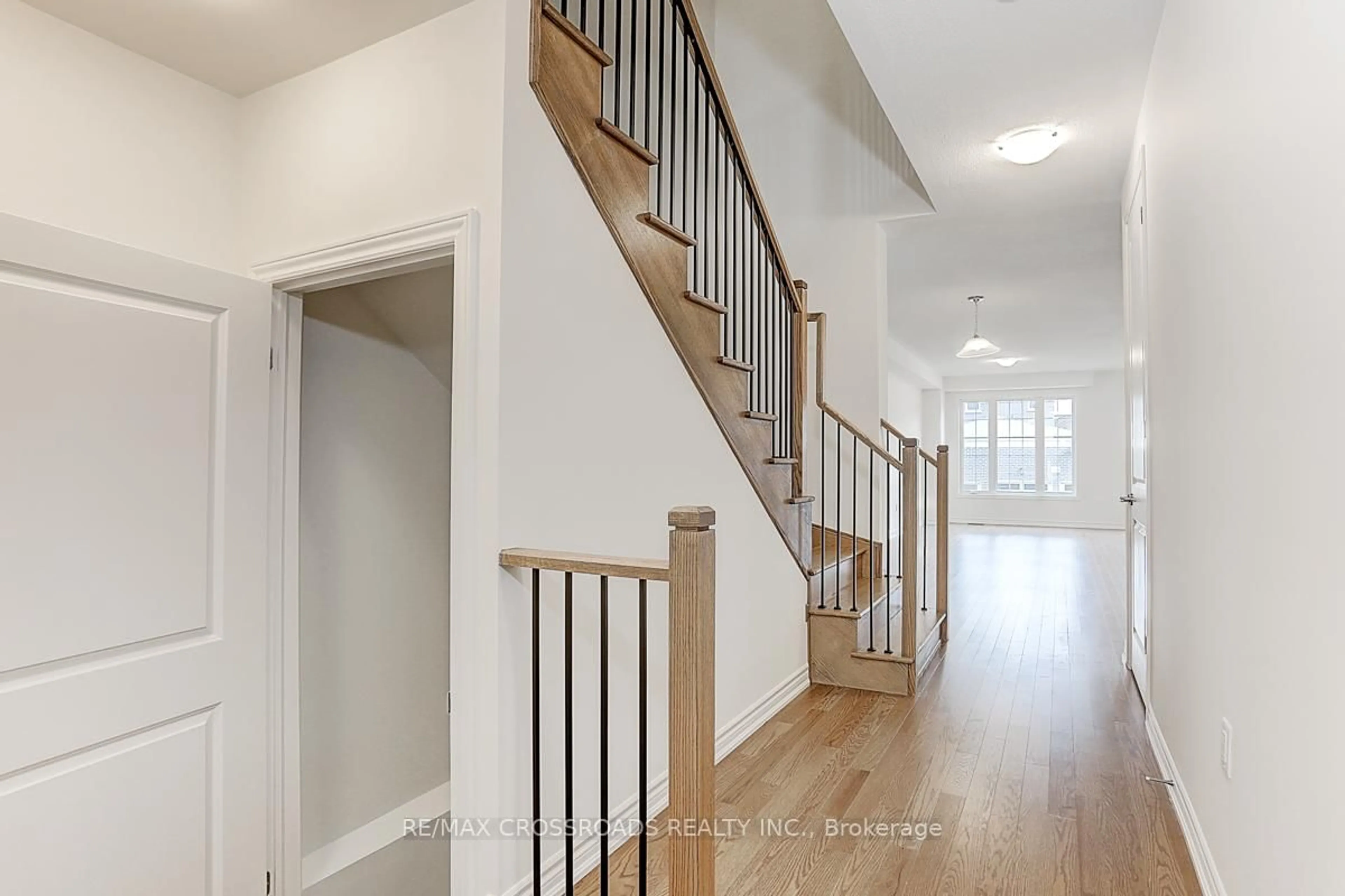 Unknown for 53 Velvet Dr, Whitby Ontario L1P 0P6