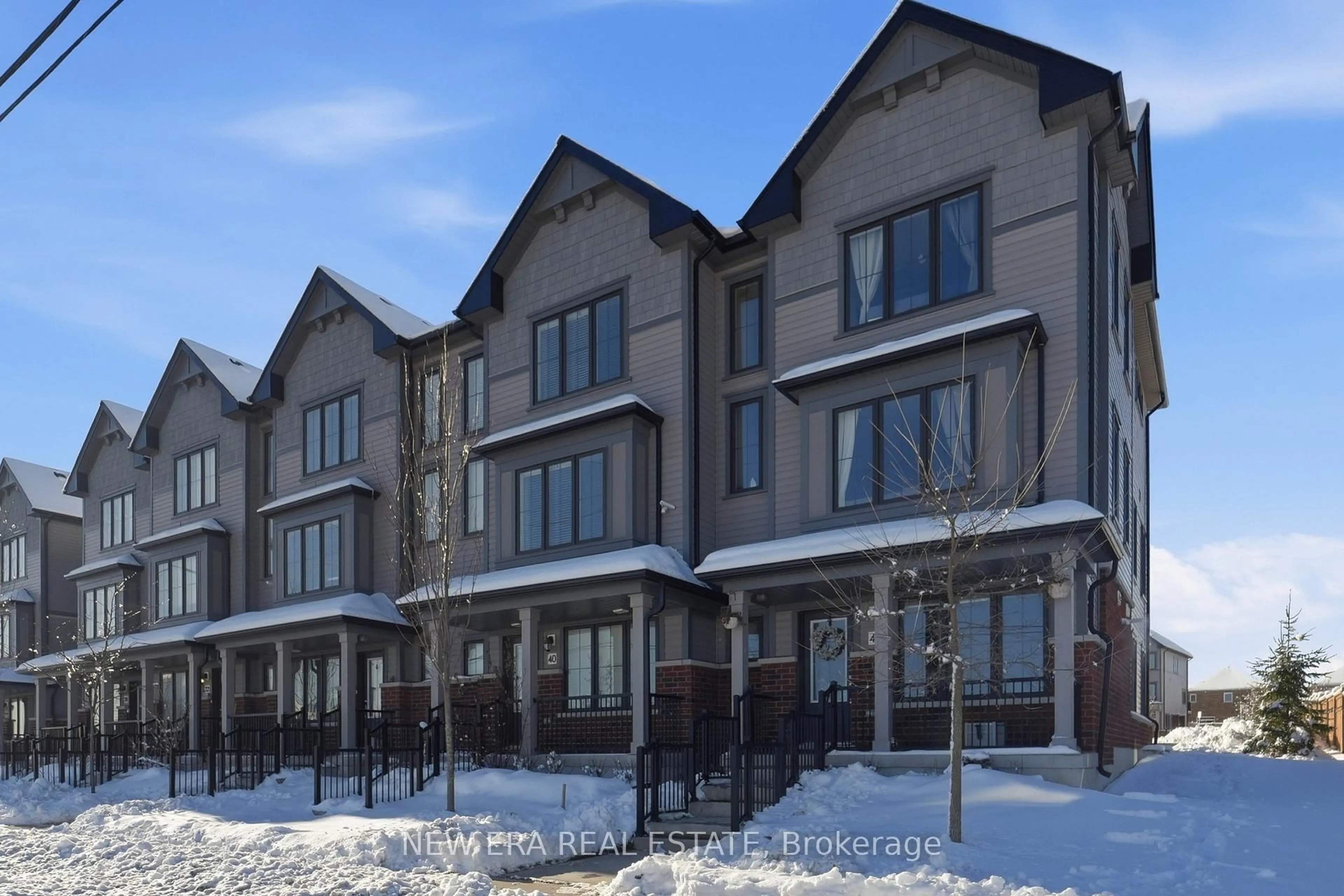 A pic from outside/outdoor area/front of a property/back of a property/a pic from drone, street for 44 Jerome Way, Clarington Ontario L1C 7G9