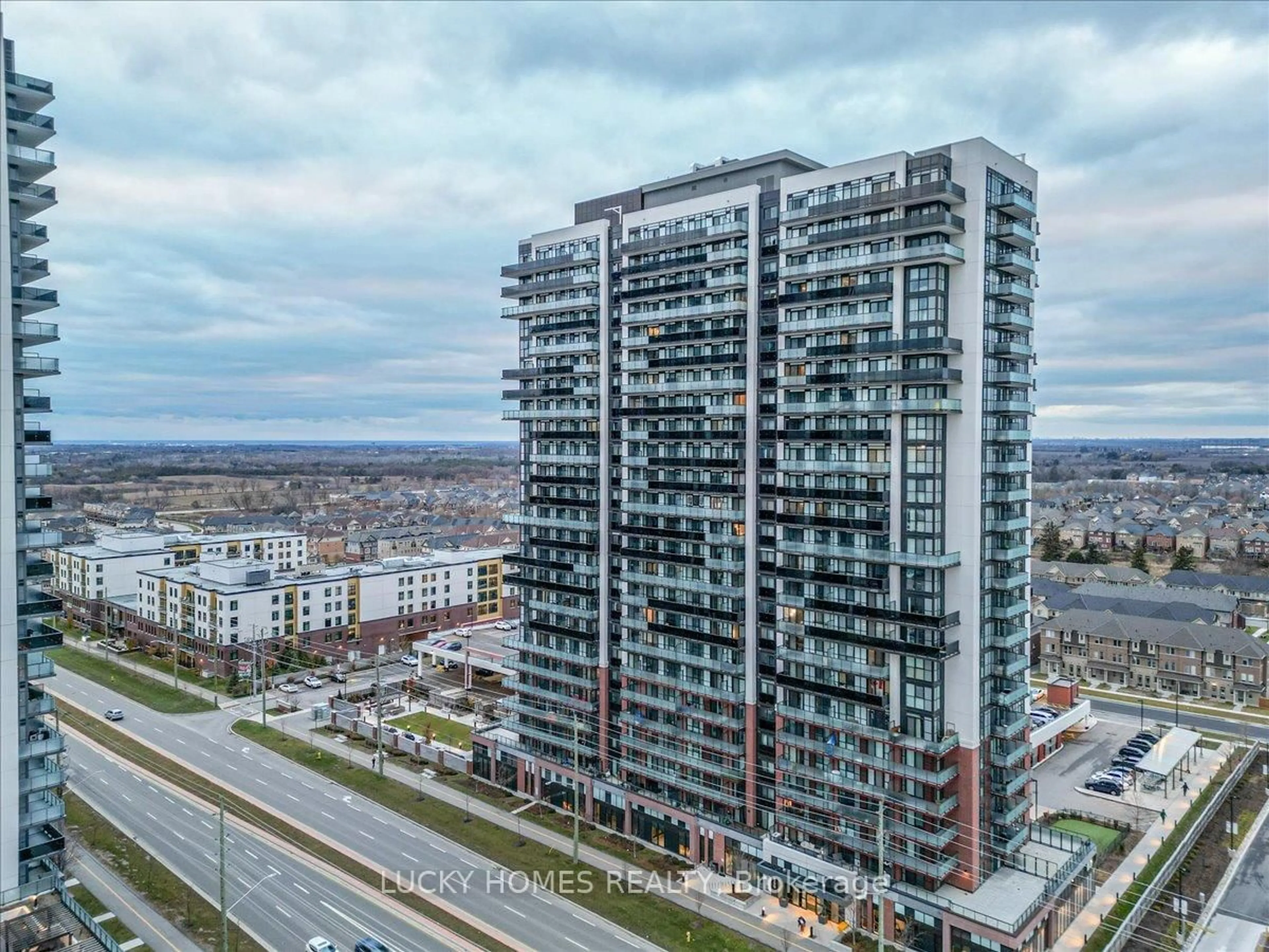 A pic from outside/outdoor area/front of a property/back of a property/a pic from drone, city buildings view from balcony for 2550 Simcoe St #317, Oshawa Ontario L1L 0R5