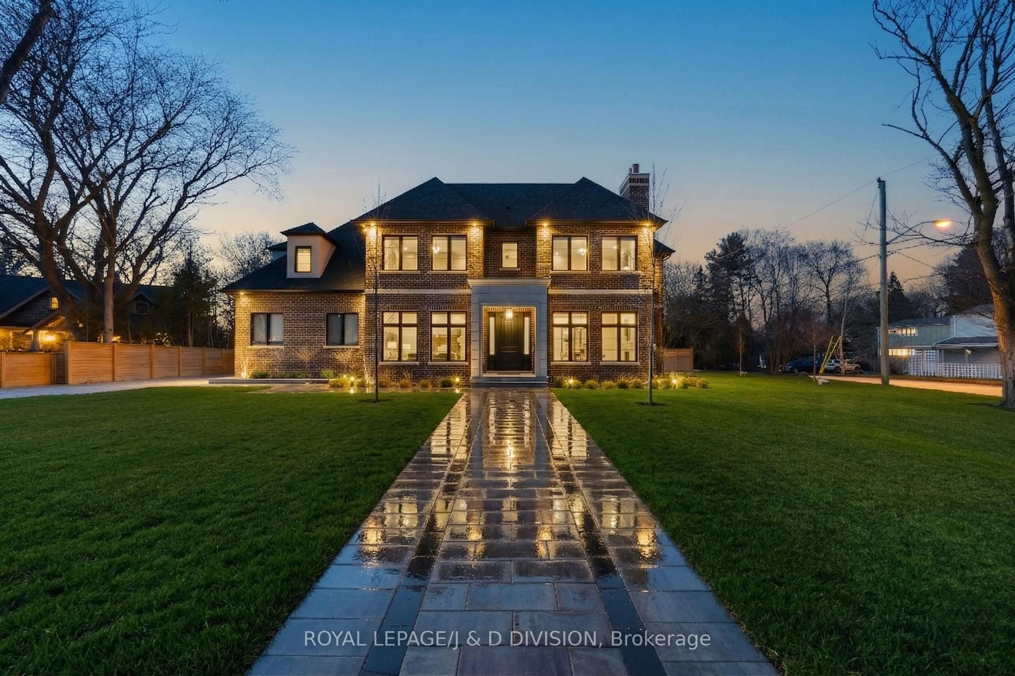 Home with brick exterior material, unknown for 4 Pine Ridge Dr, Toronto Ontario M1M 2X3