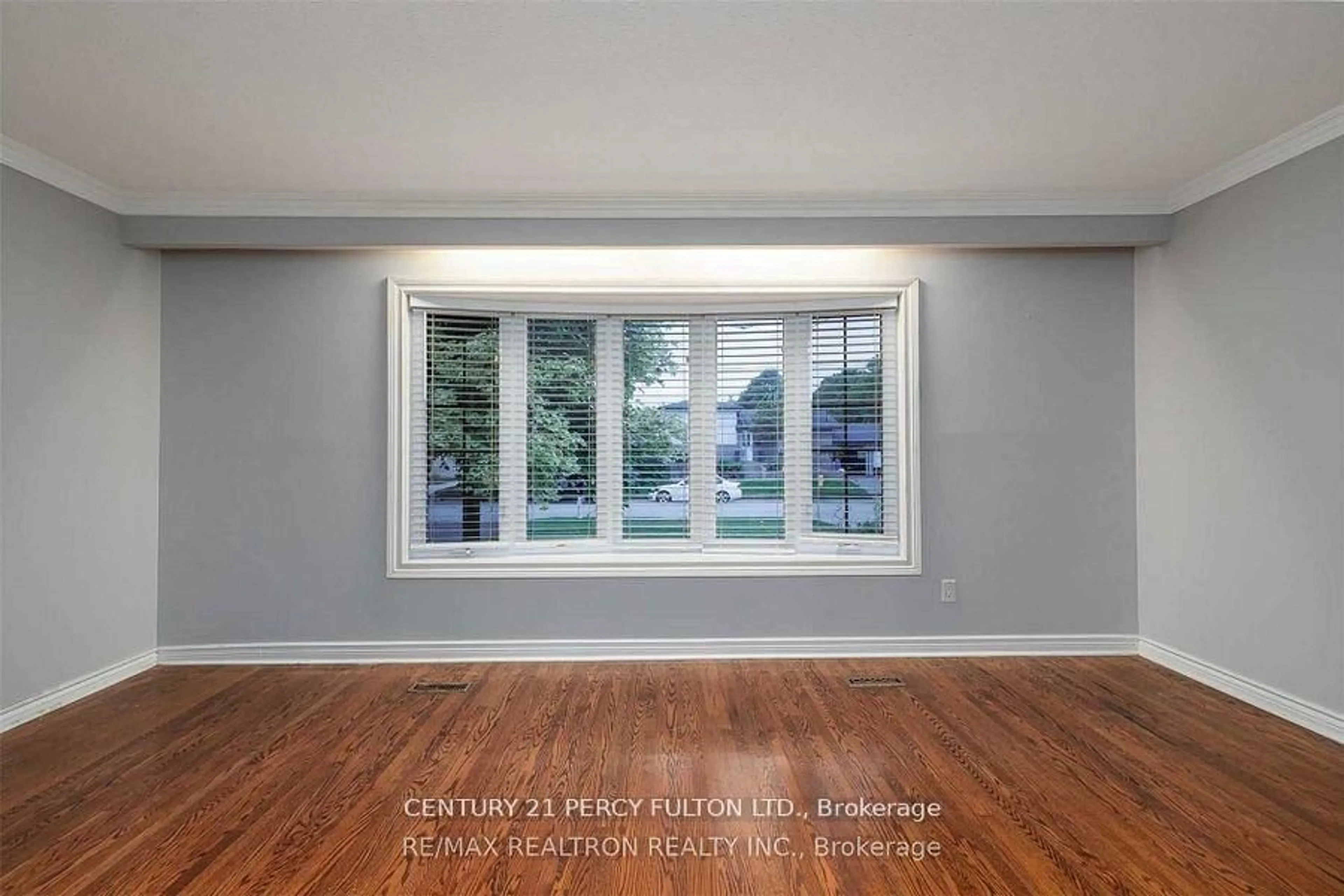 Unknown for 542 Dianne Dr, Oshawa Ontario L1H 7A6