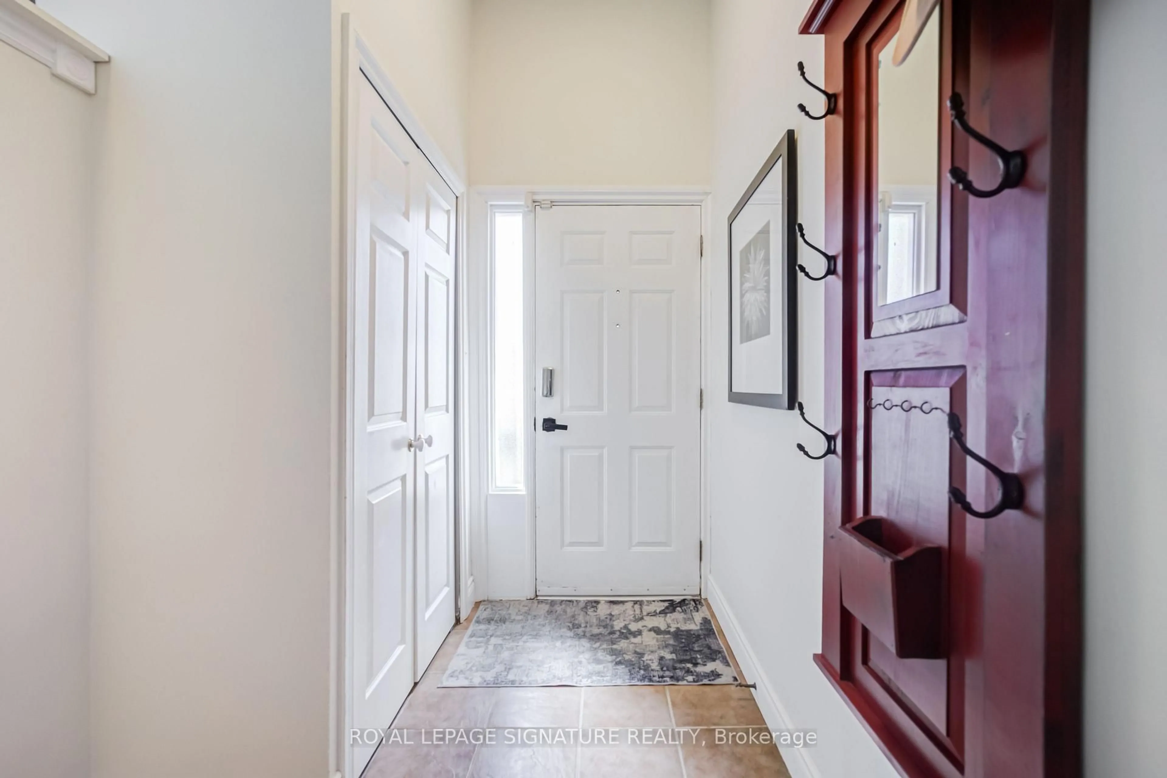 Indoor entryway for 36 Randall Dr, Ajax Ontario L1S 6L2