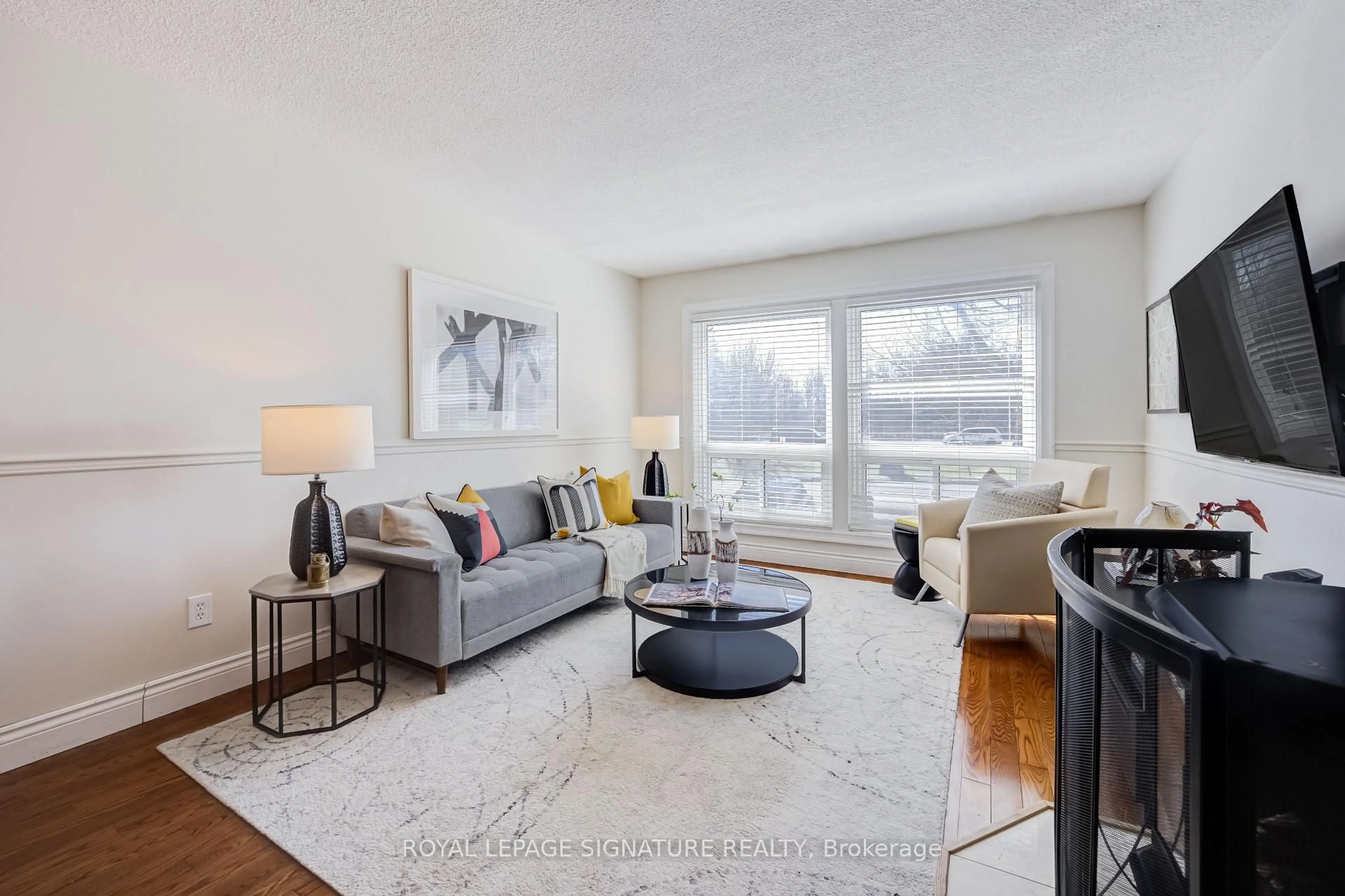 Living room with furniture, unknown for 36 Randall Dr, Ajax Ontario L1S 6L2