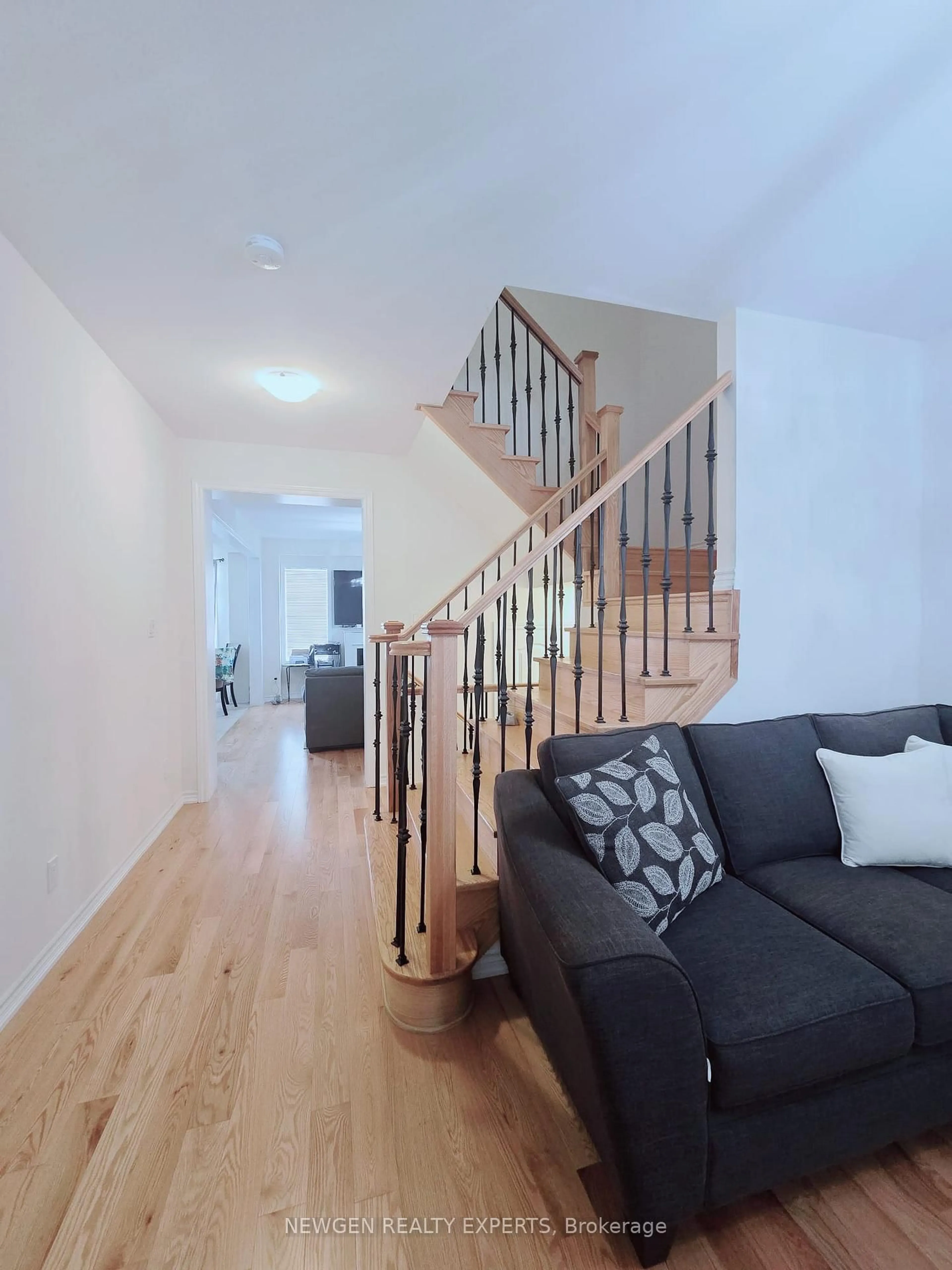 Unknown for 12 cachia Lane, Ajax Ontario L1T 0P8