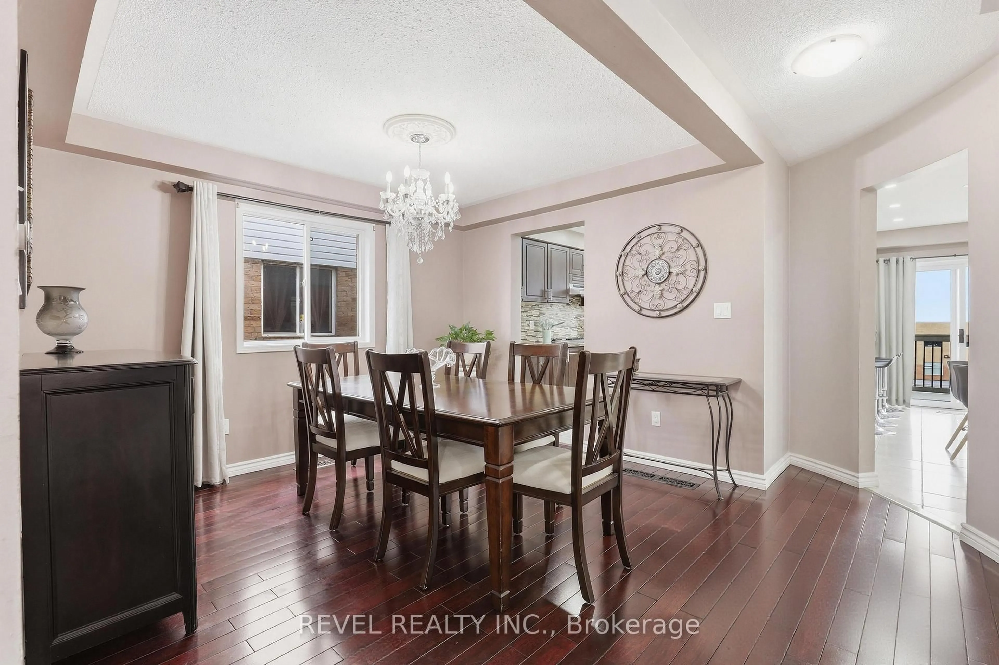 Dining room, wood/laminate floor for 116 Hibbard Dr, Ajax Ontario L1Z 1J8