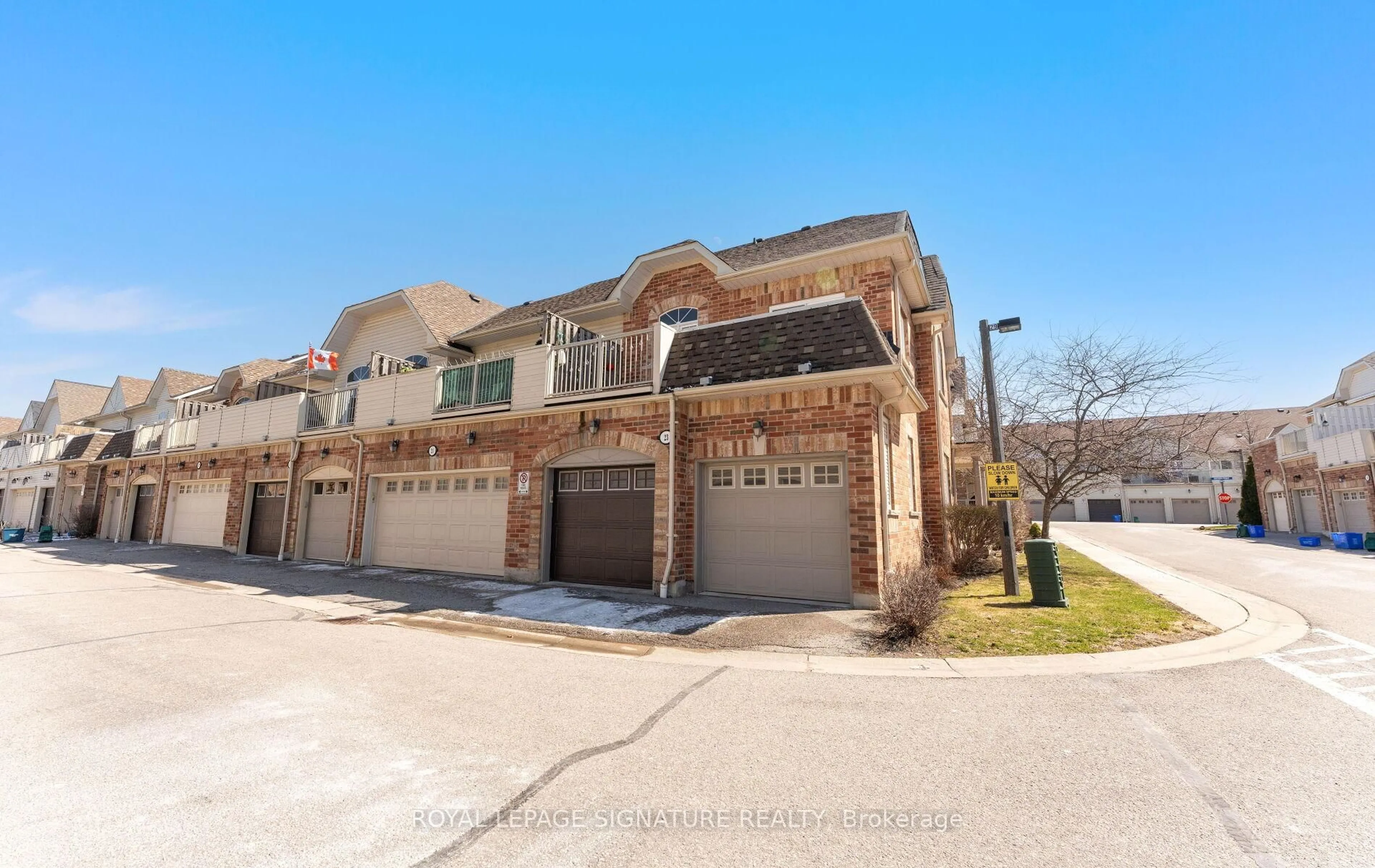 Unknown for 23 Yewtree Way, Whitby Ontario L1R 0C7