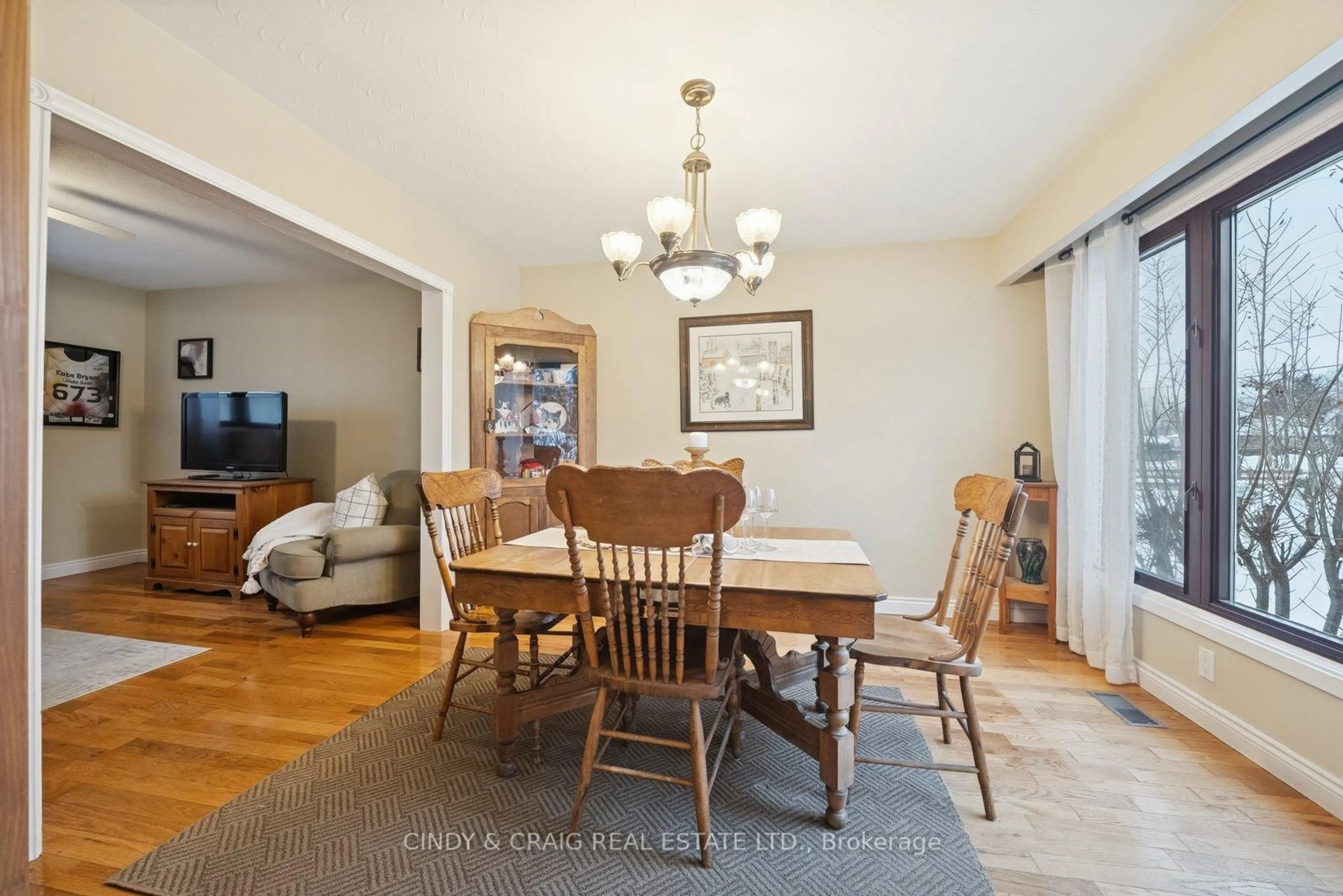 Dining room, unknown for 39 Darlington Blvd, Clarington Ontario L1E 2J8