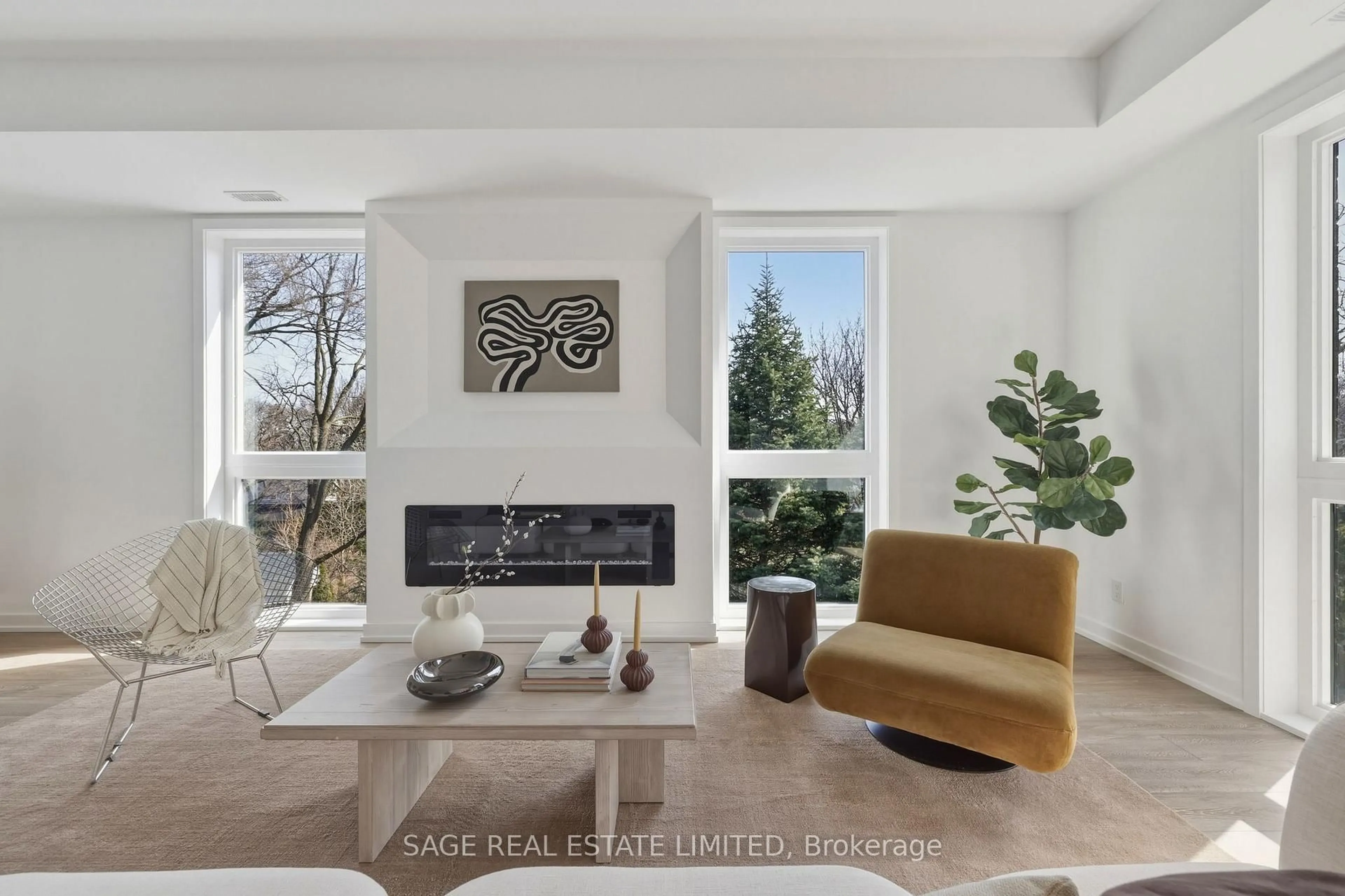 Living room with furniture, unknown for 35 Birchcliff Ave #21, Toronto Ontario M1N 0C1