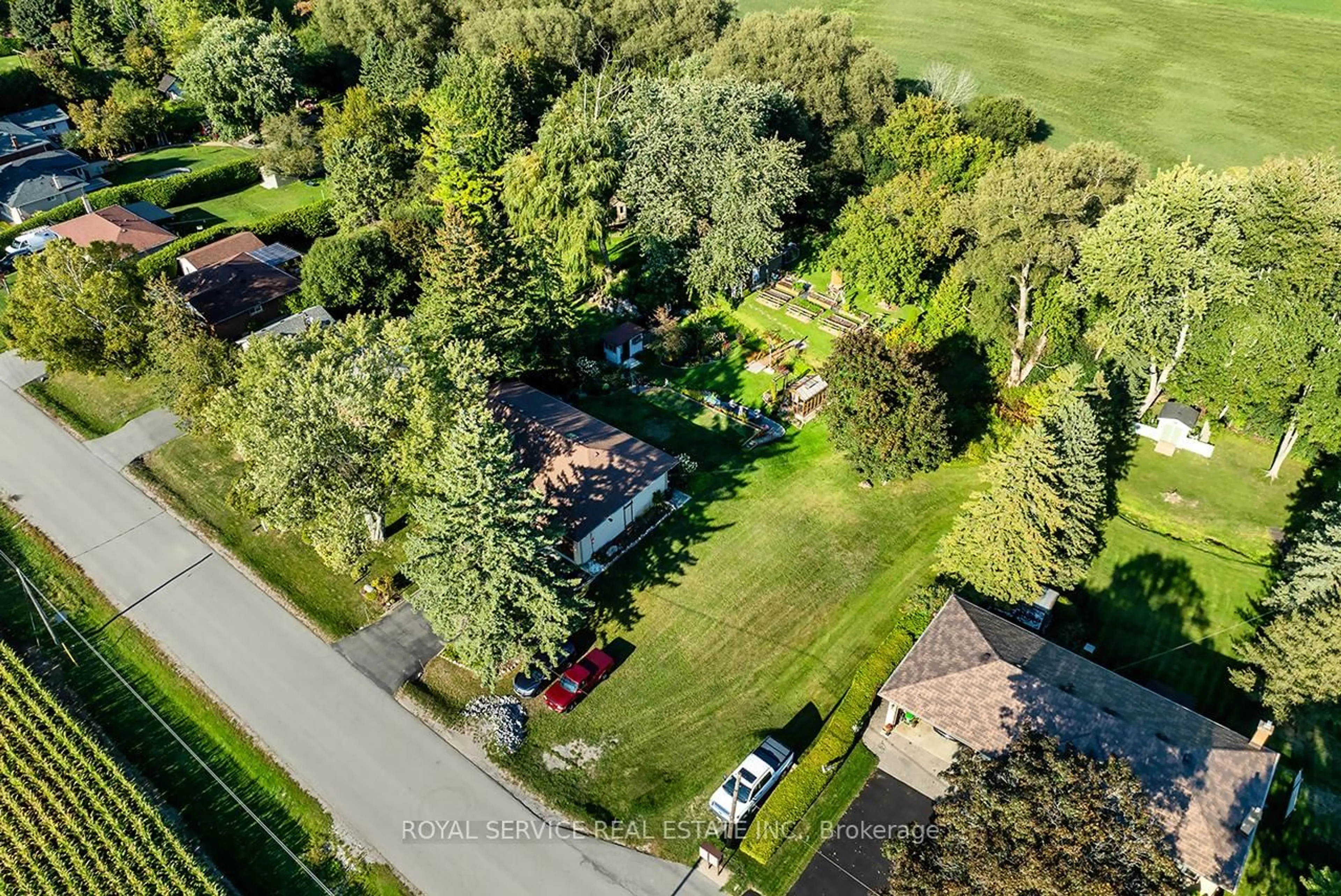 A pic from outside/outdoor area/front of a property/back of a property/a pic from drone, unknown for 5781 Ochonski Rd, Clarington Ontario L0B 1M0
