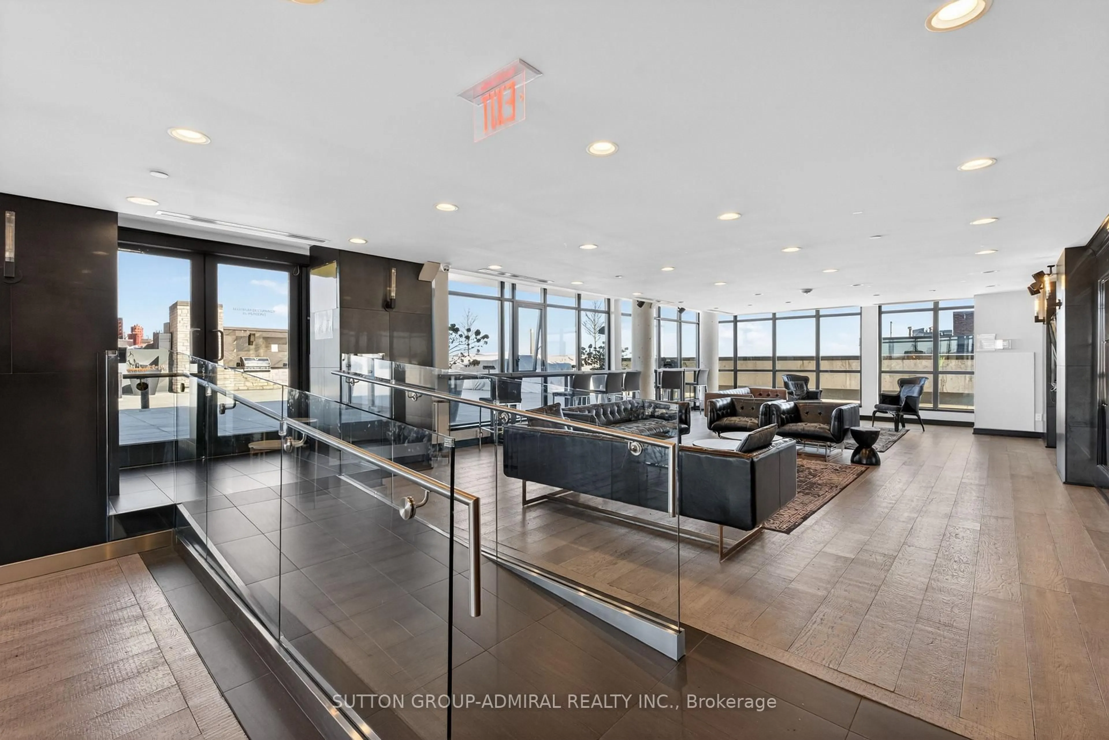 Lobby for 1190 Dundas St #725, Toronto Ontario M4M 0C5