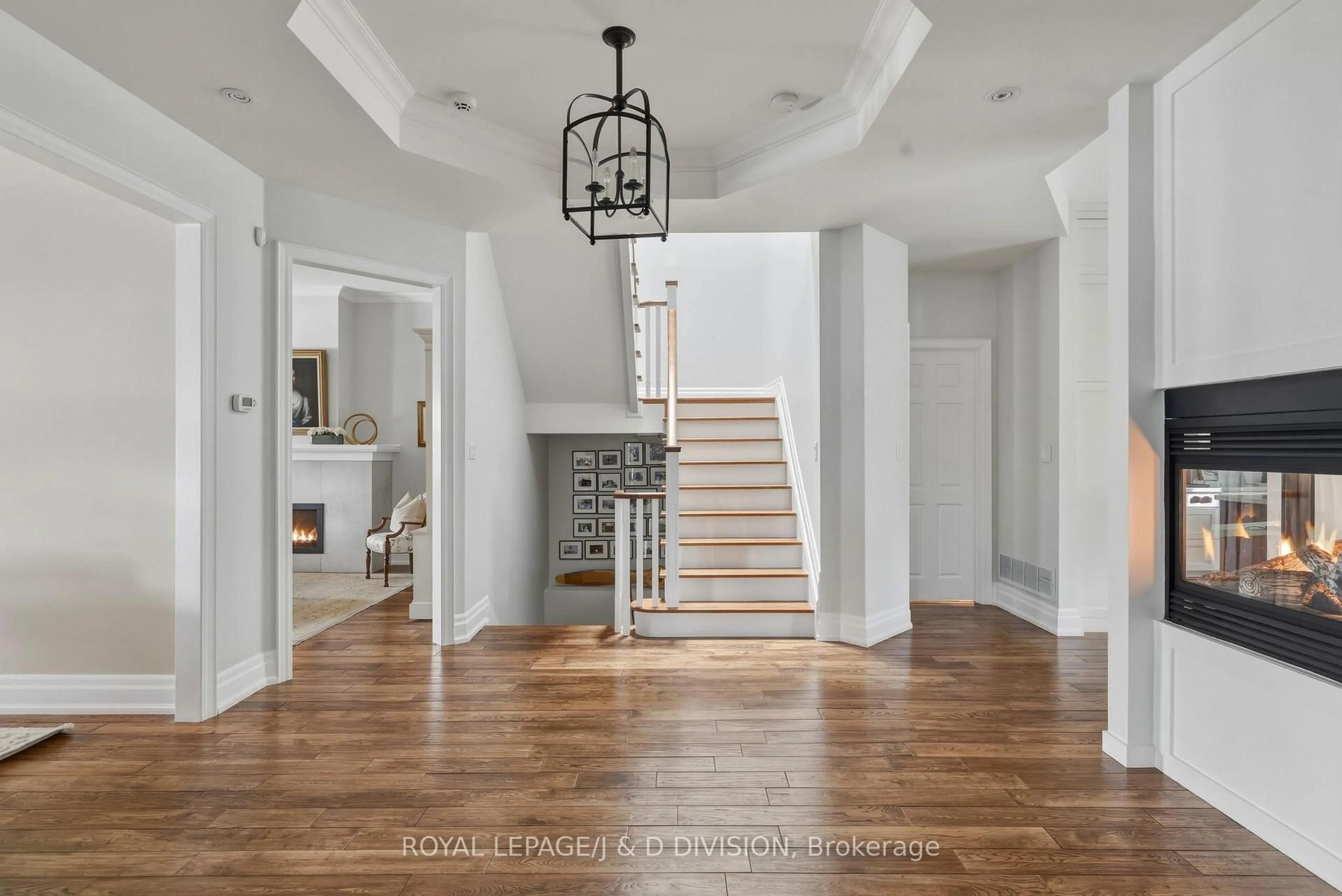 Indoor entryway for 85 Wheeler Ave, Toronto Ontario M4L 3V3