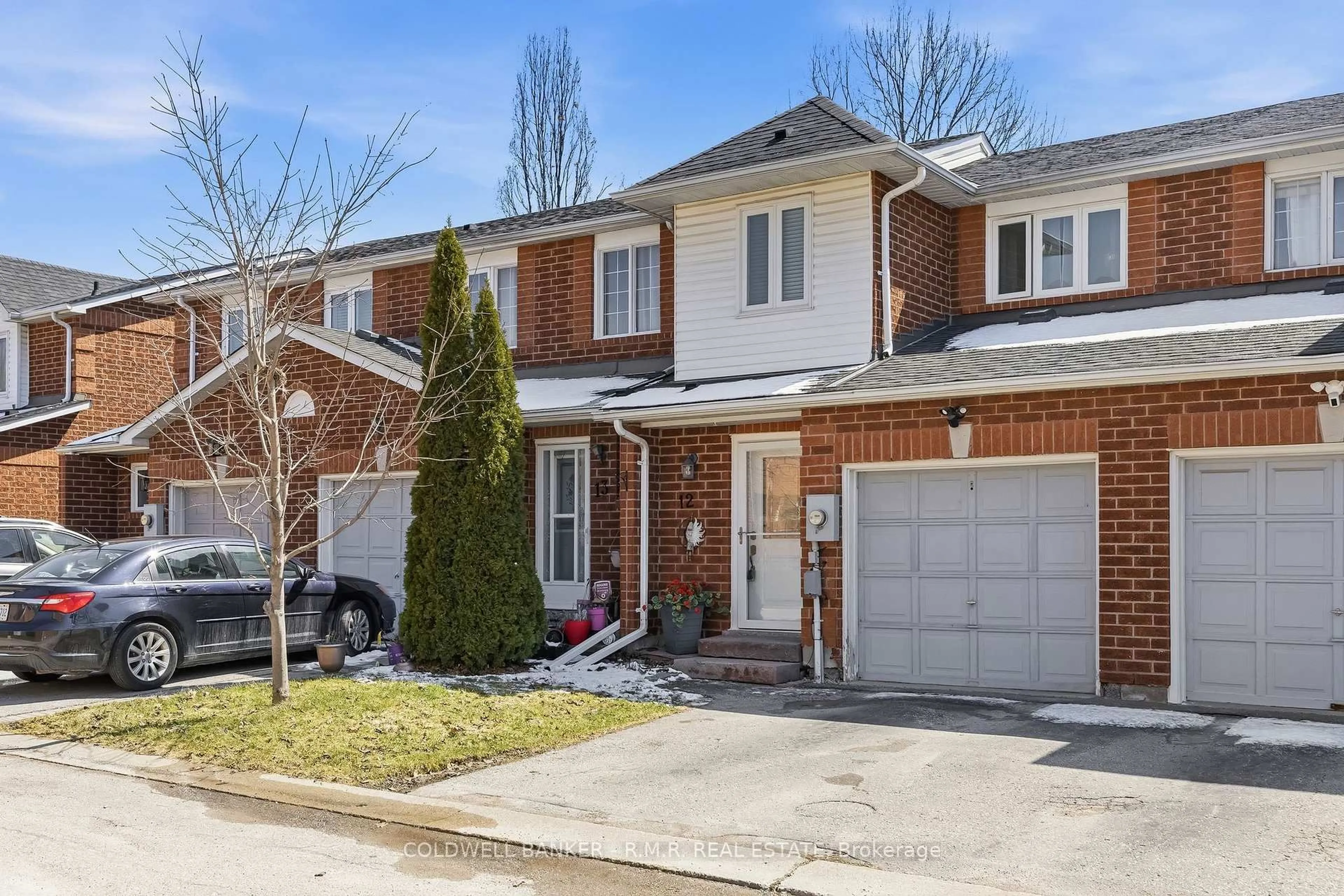 Home with brick exterior material, street for 811 Wilson Rd #12, Oshawa Ontario L1G 7Z5