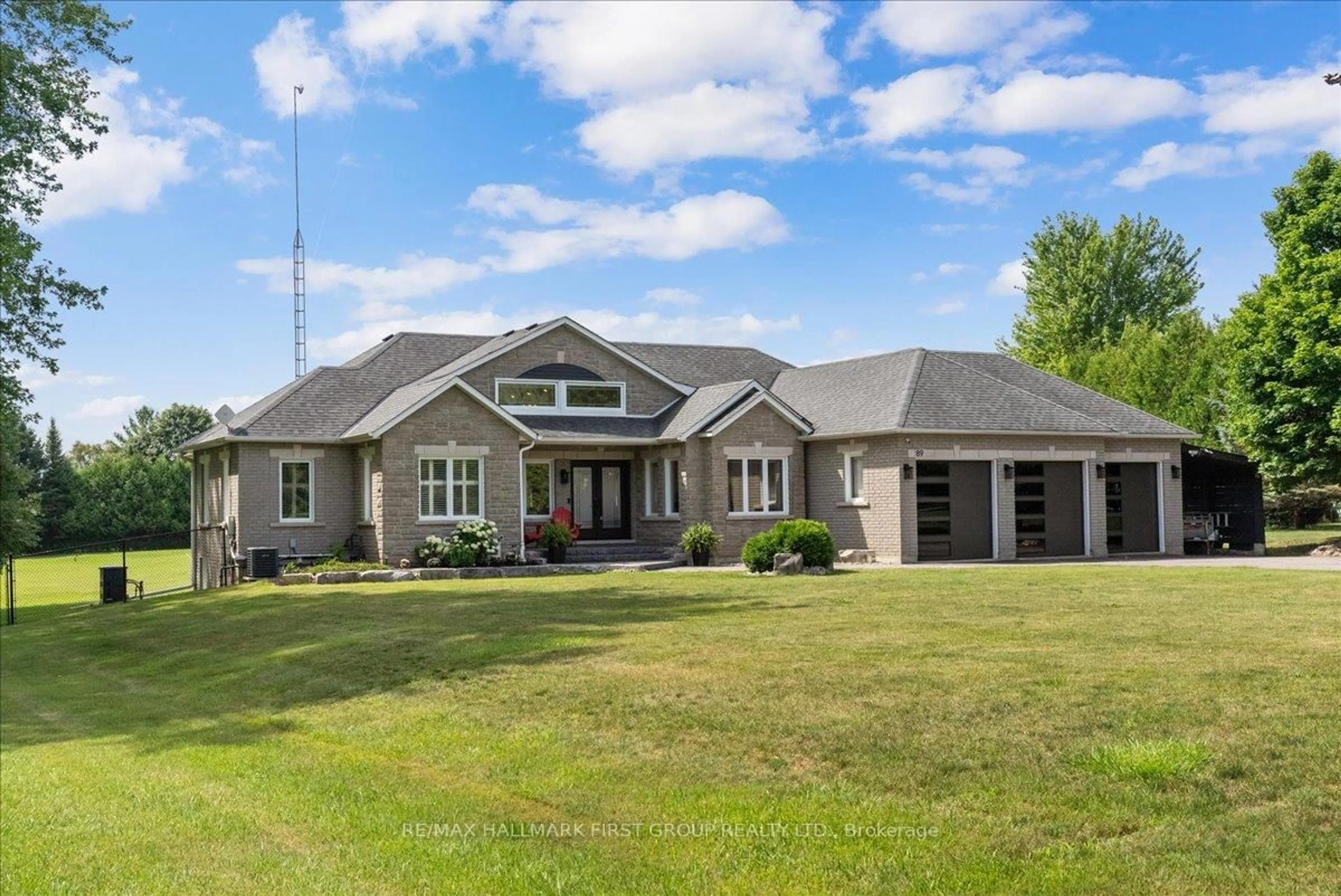 Unknown for 89 Hurd St, Oshawa Ontario L1H 0M3