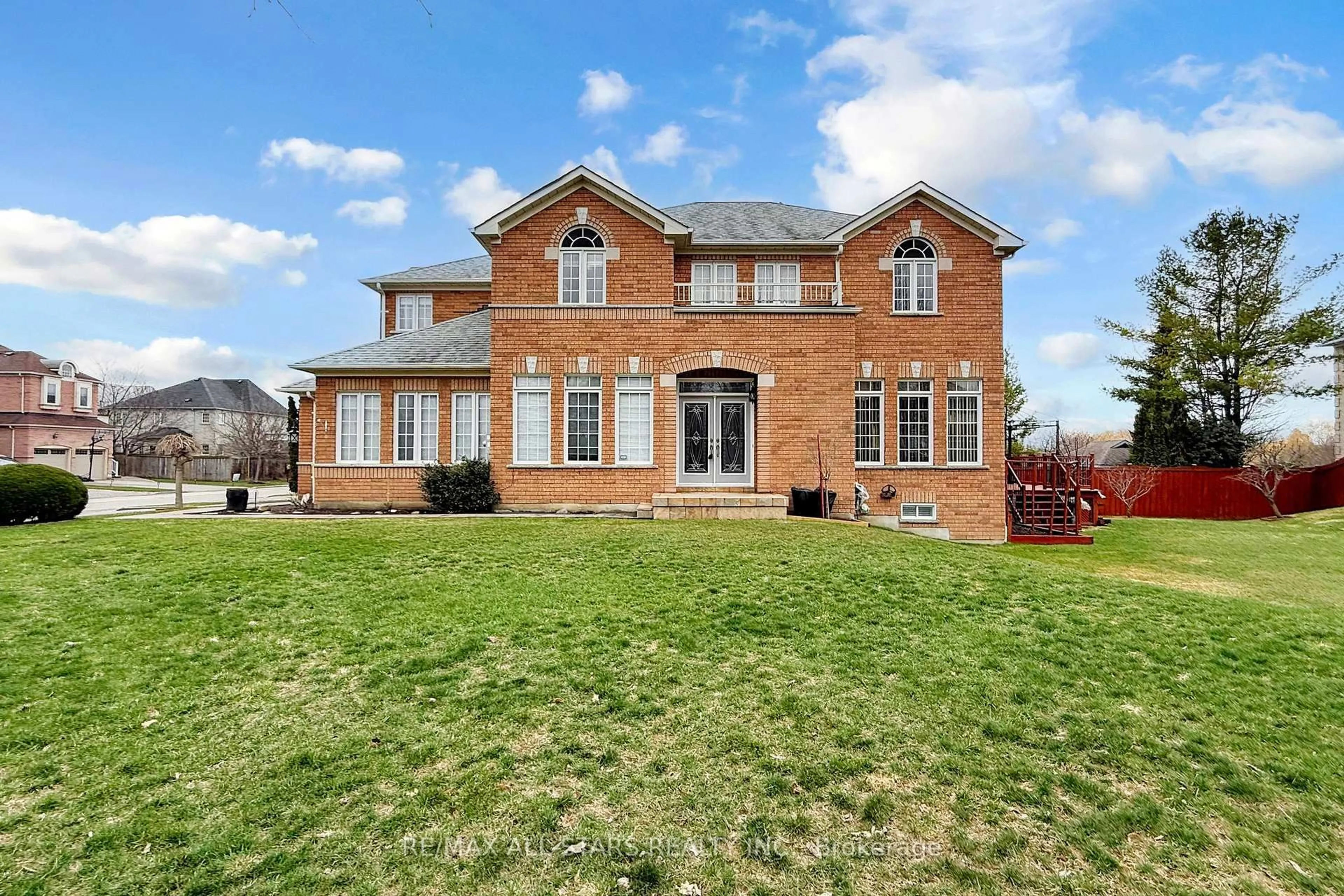 Home with brick exterior material, unknown for 75 Gloria Cres, Whitby Ontario L1P 1V3