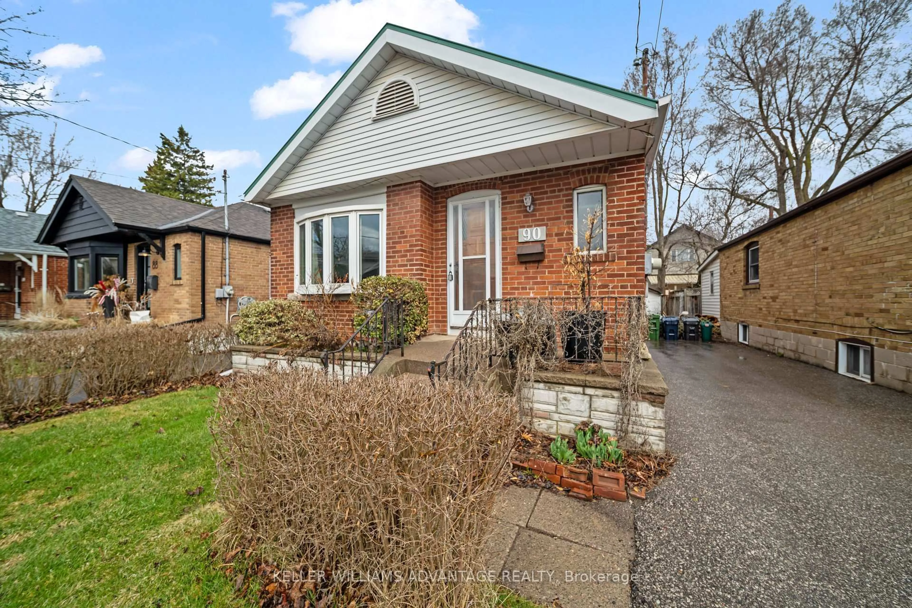 Home with brick exterior material, street for 90 Hollis Ave, Toronto Ontario M1N 2C7