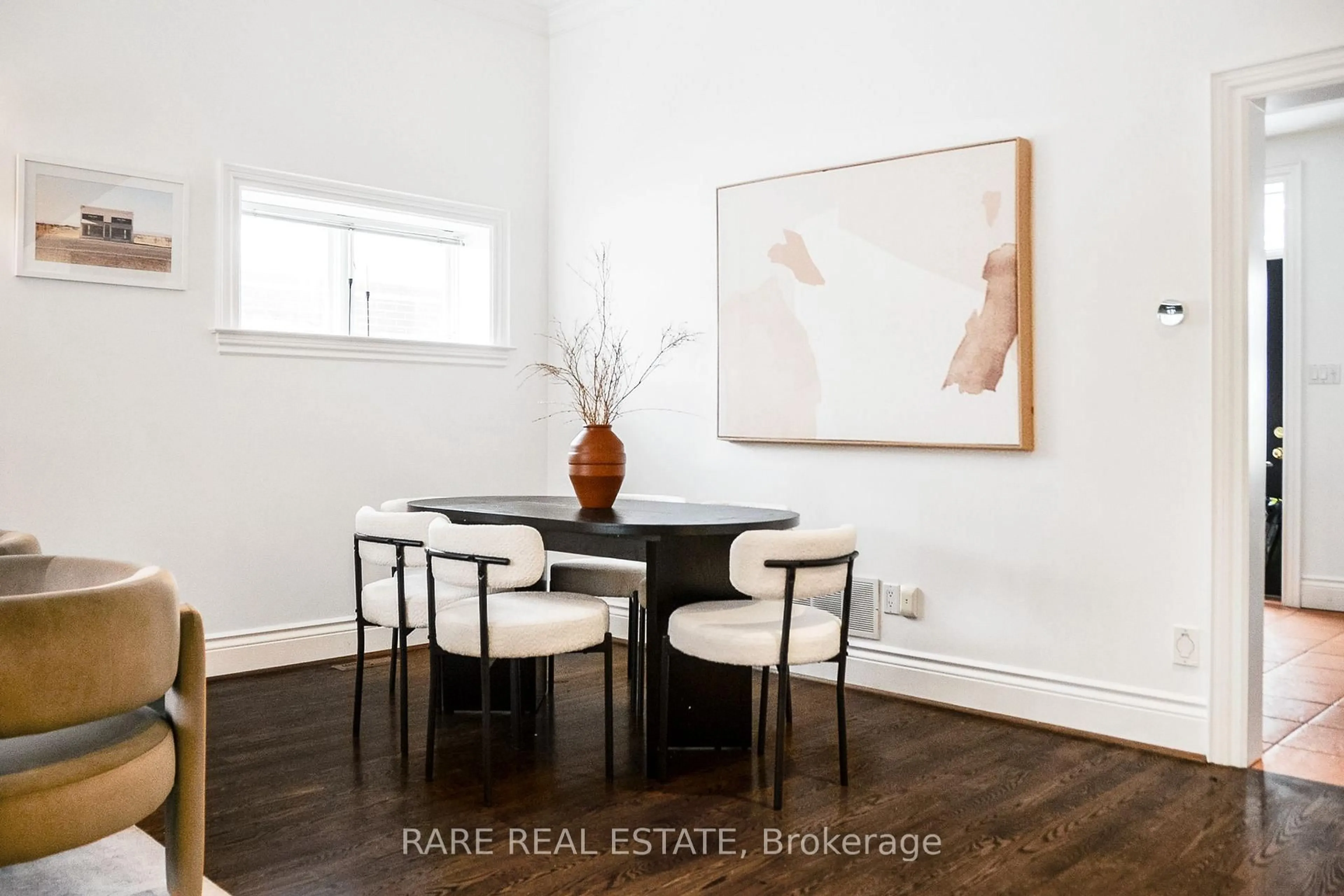 Dining room, wood/laminate floor for 33 Red Deer Ave, Toronto Ontario M1N 2Z1