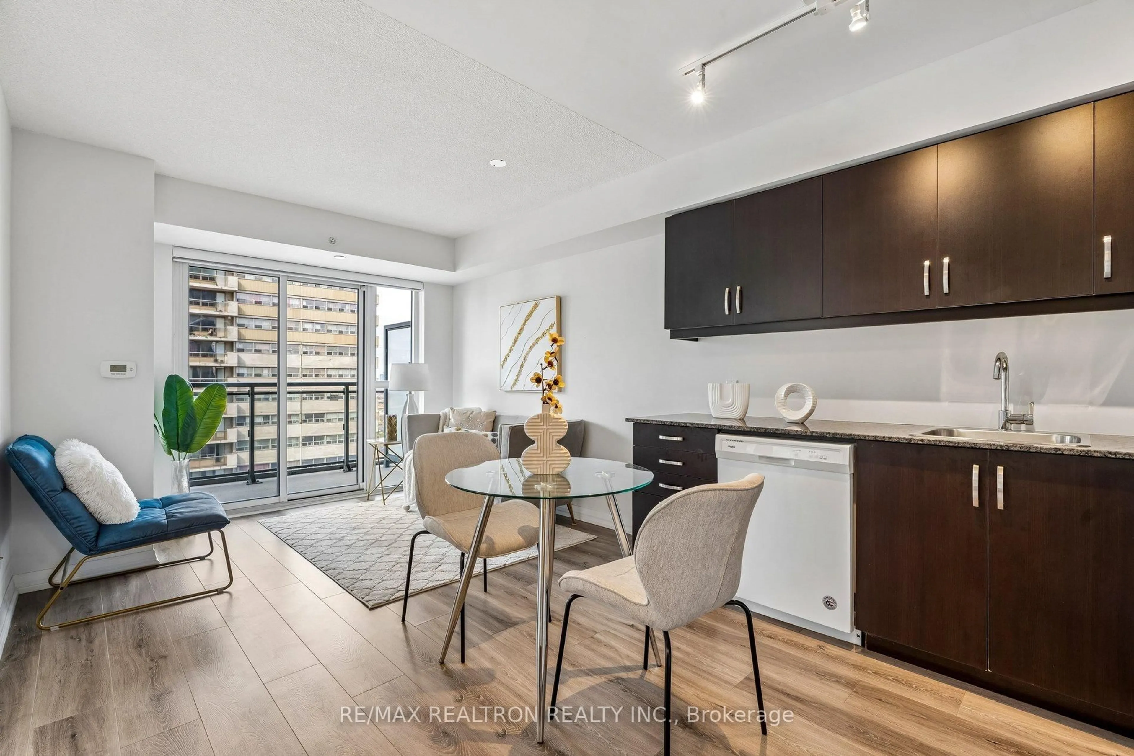 Open concept kitchen, unknown for 30 Meadowglen Pl #1503, Toronto Ontario M1G 0A6