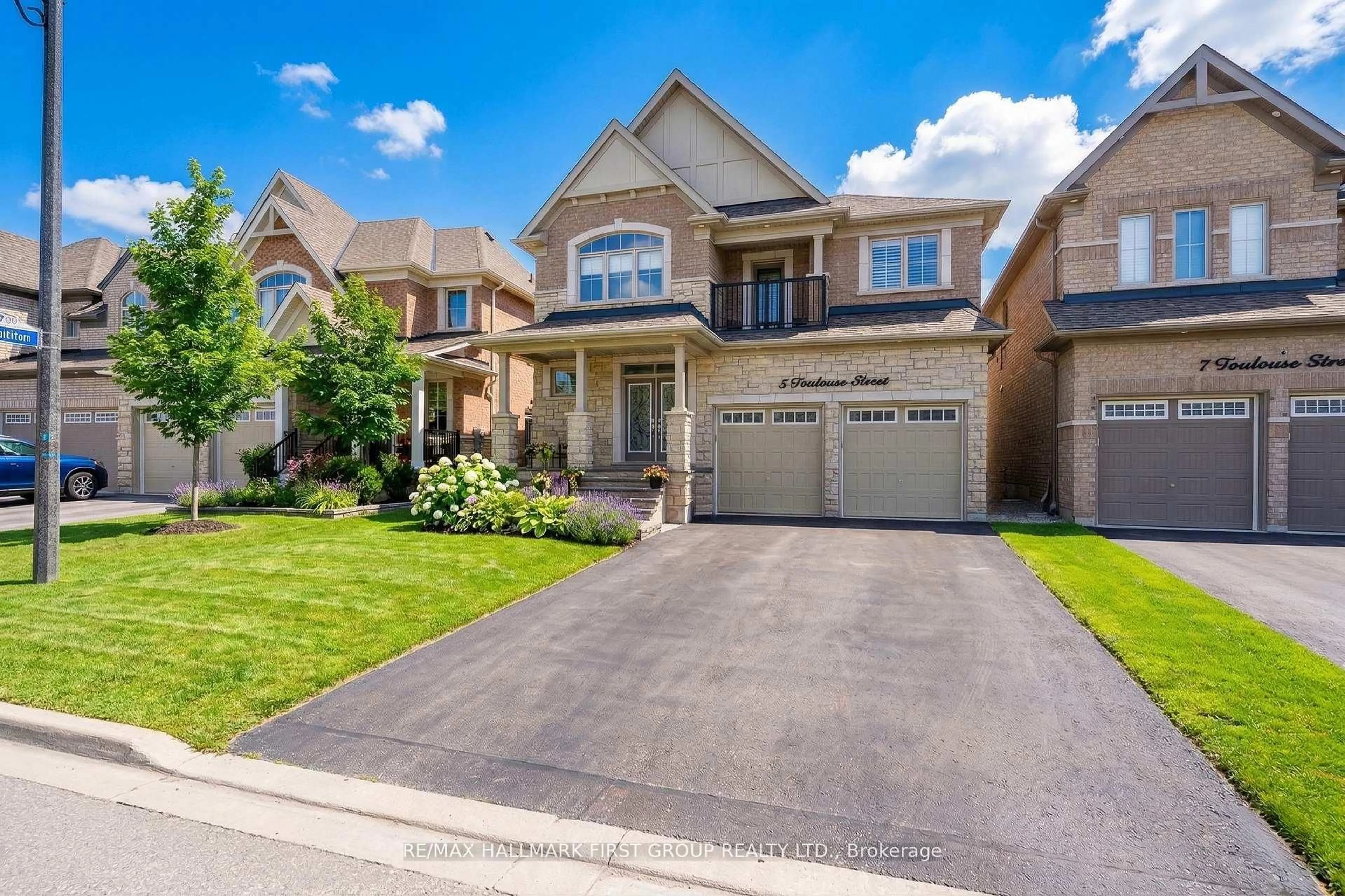 Home with brick exterior material, street for 5 Toulouse St, Whitby Ontario L1P 0J2