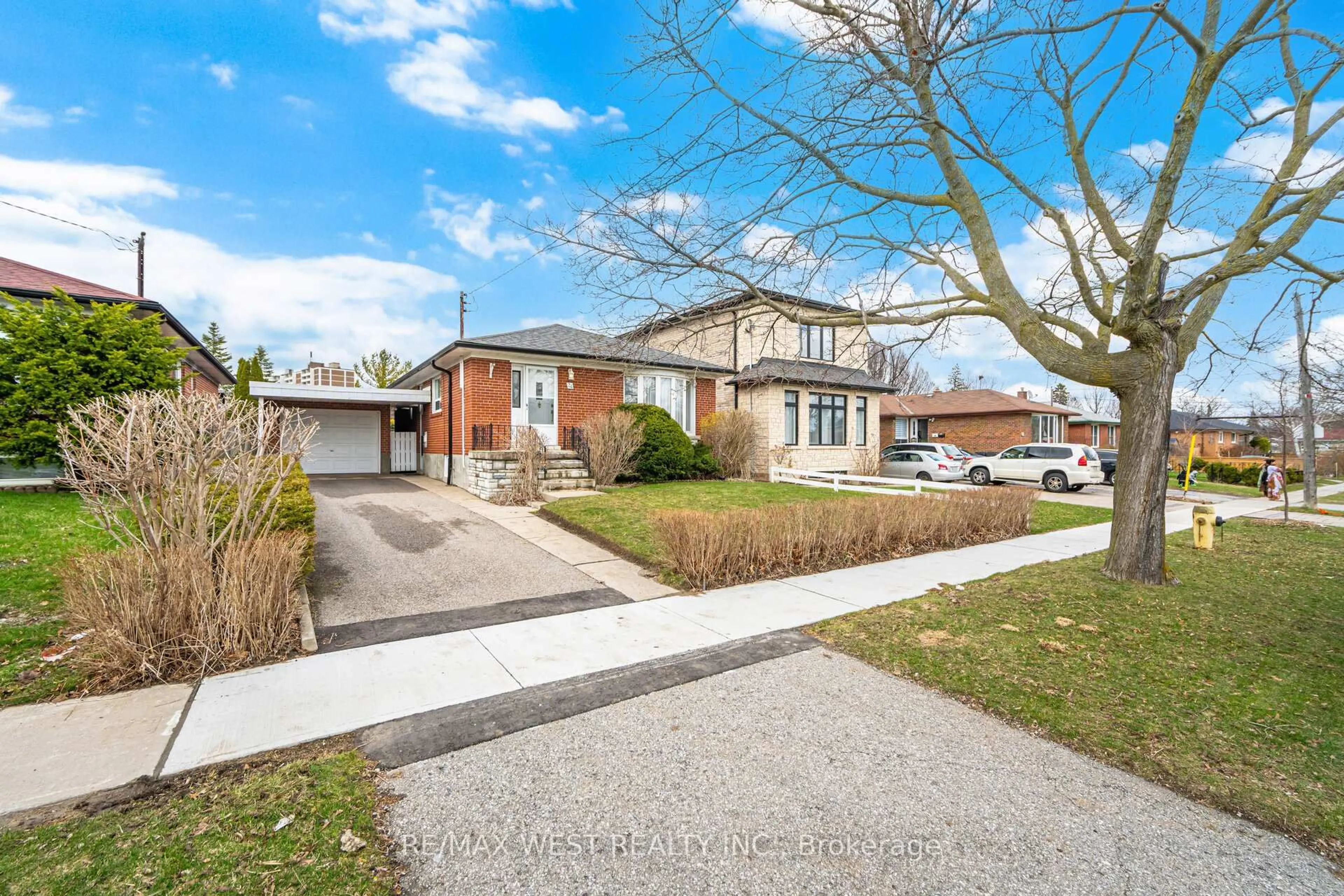 Home with brick exterior material, street for 24 Beran Dr, Toronto Ontario M1G 1G1