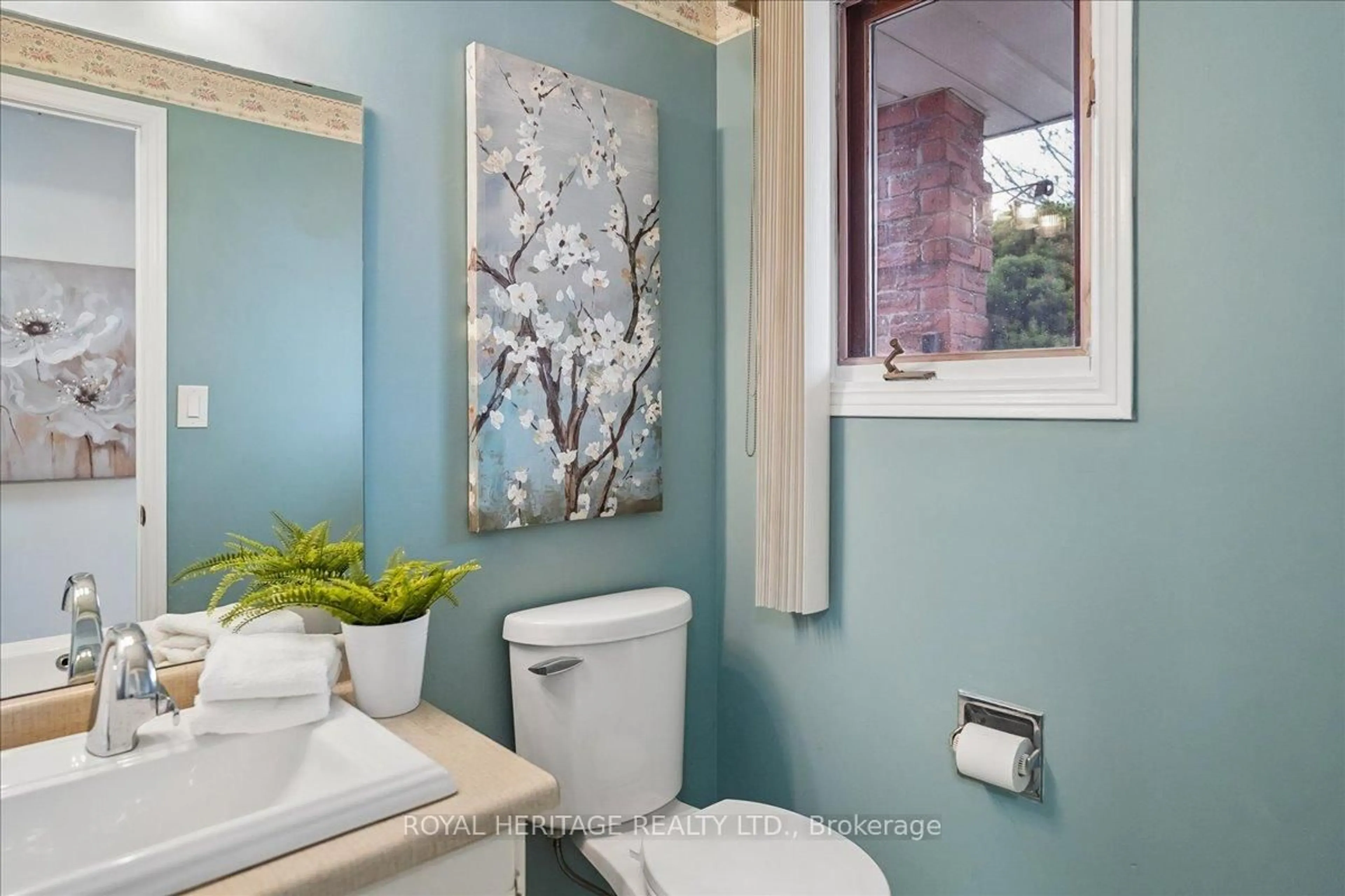 Contemporary bathroom, ceramic/tile floor for 148 Adele Cres, Oshawa Ontario L1J 7X6