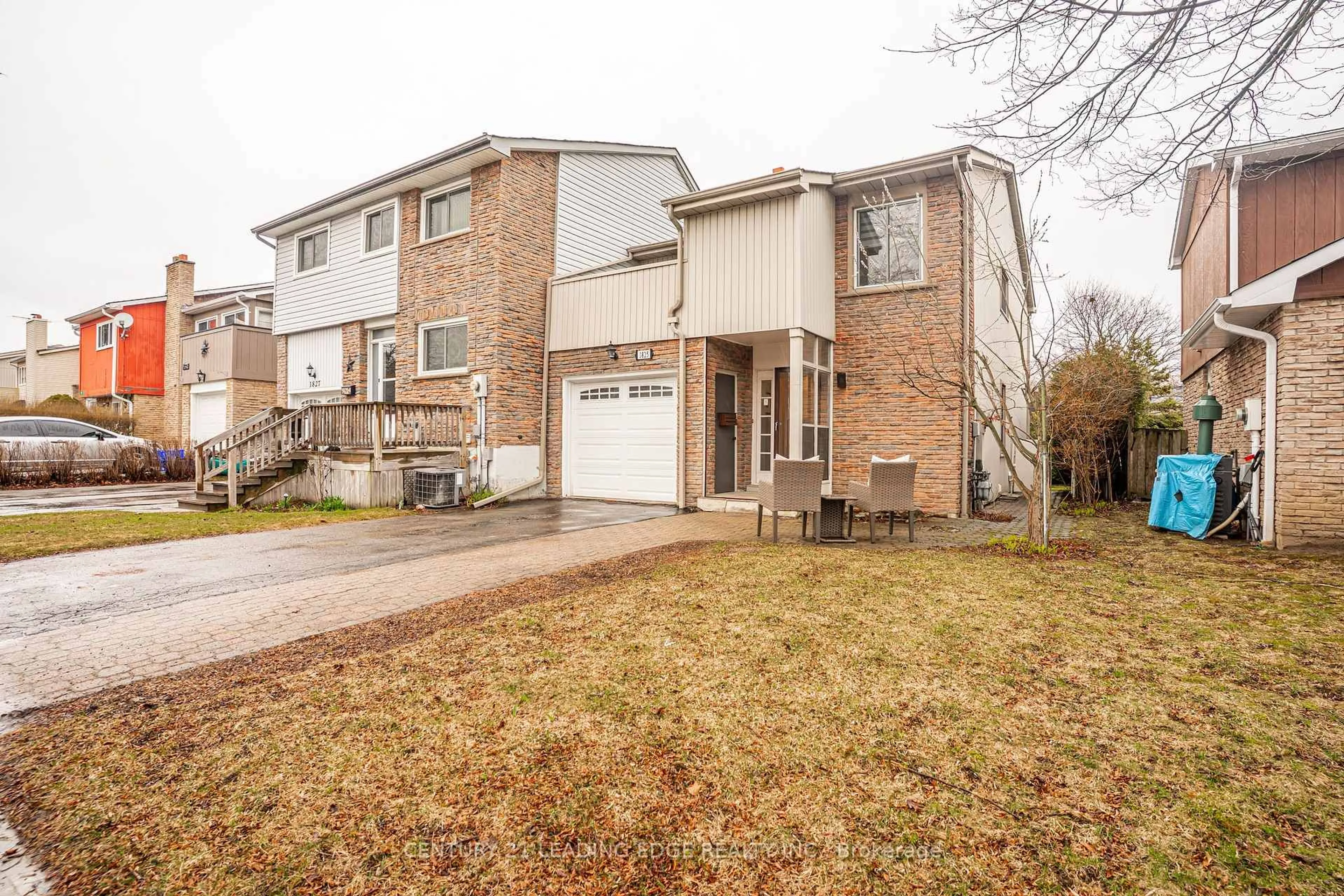 Home with brick exterior material, street for 1825 Listowell Cres, Pickering Ontario L1V 2Y2