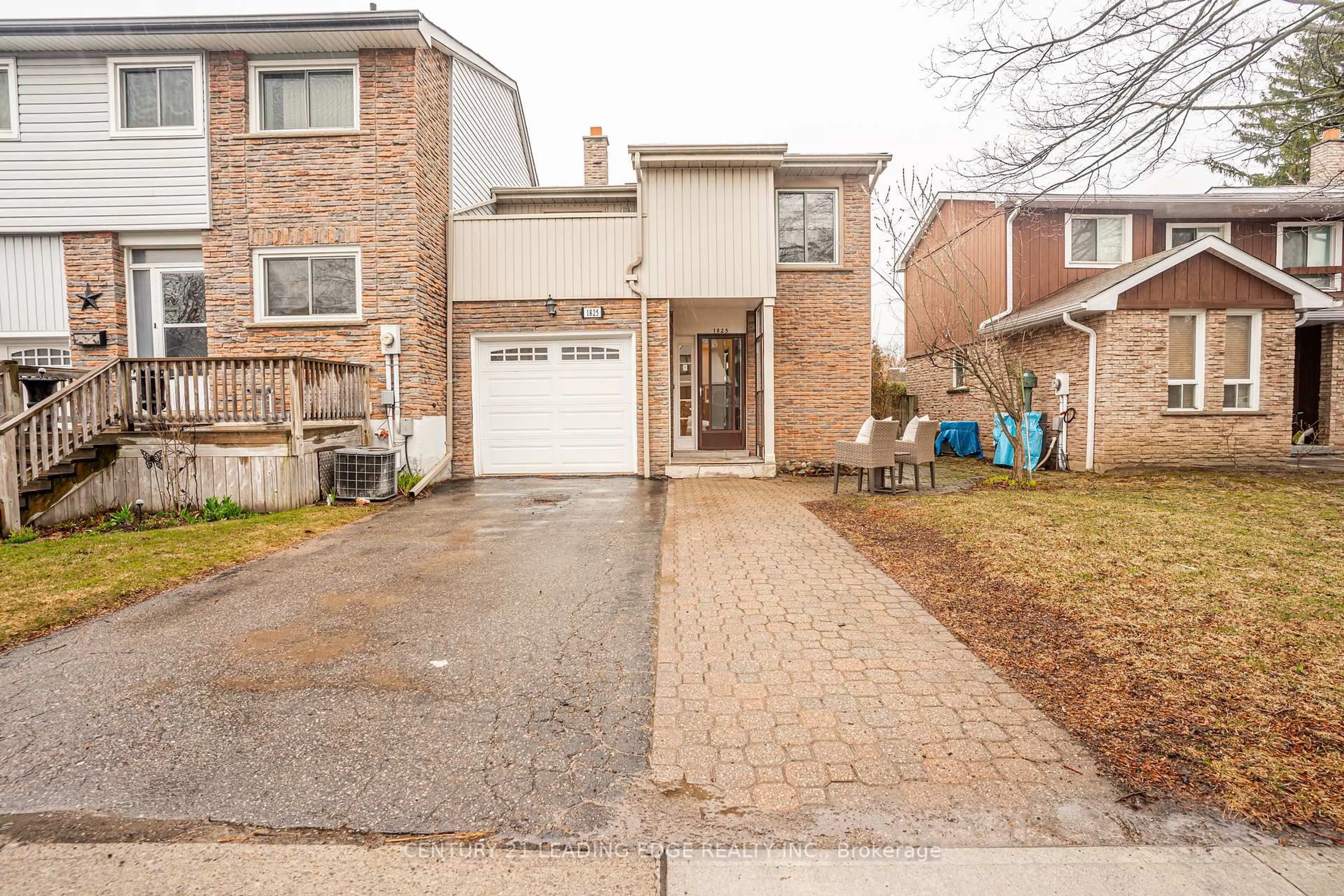 Home with brick exterior material, street for 1825 Listowell Cres, Pickering Ontario L1V 2Y2